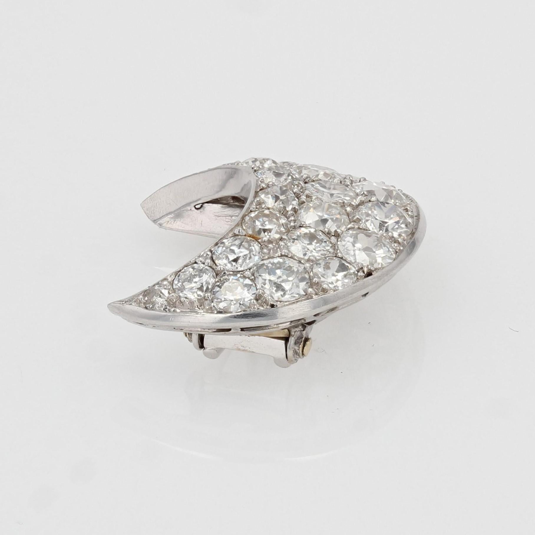 Brilliant Cut 1950s, 2, 50 Carat Diamonds 18 Karat White Gold Crescent Moon Brooch For Sale