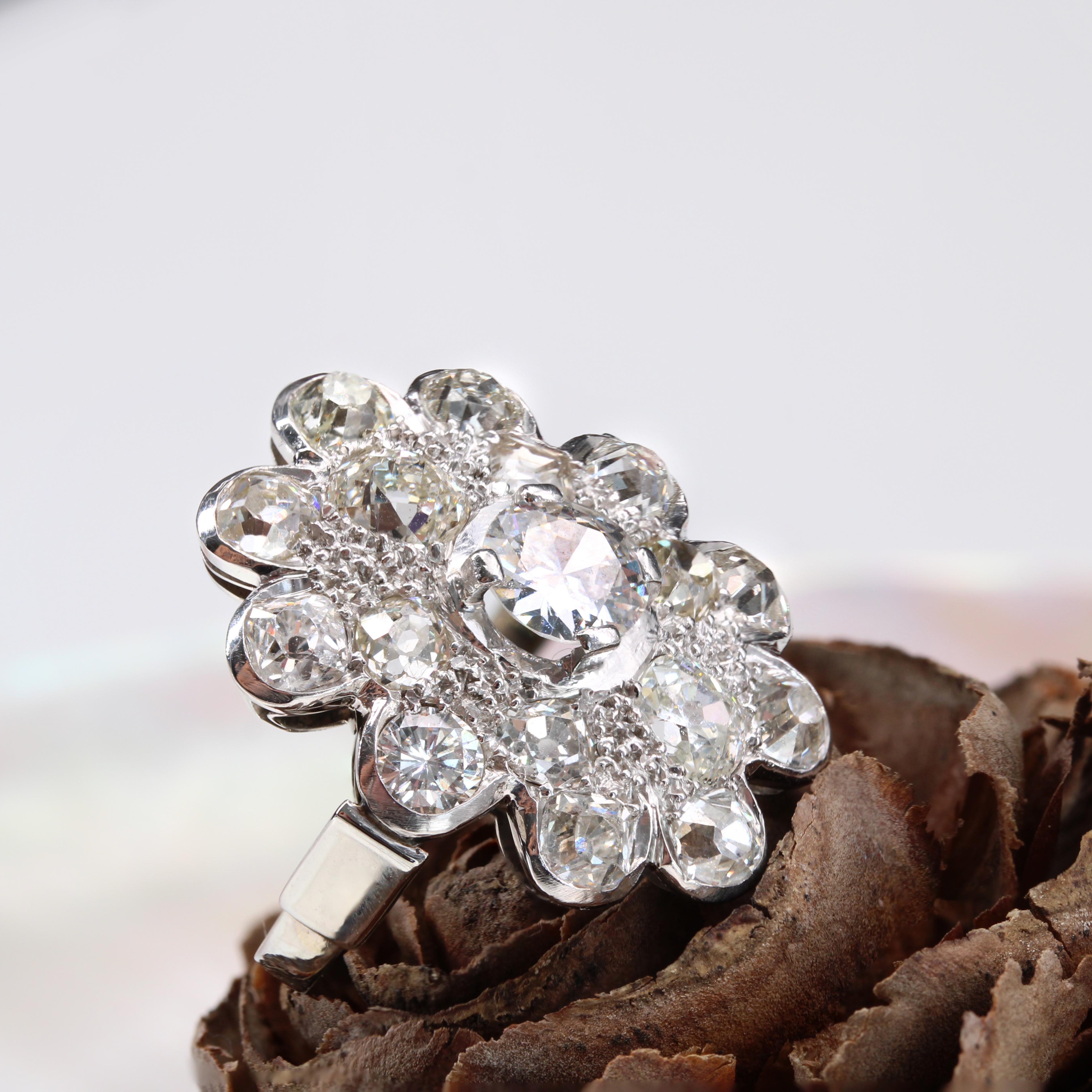 1950s 2.65 Carat Diamonds 18 Karat White Gold Flower Ring For Sale 6