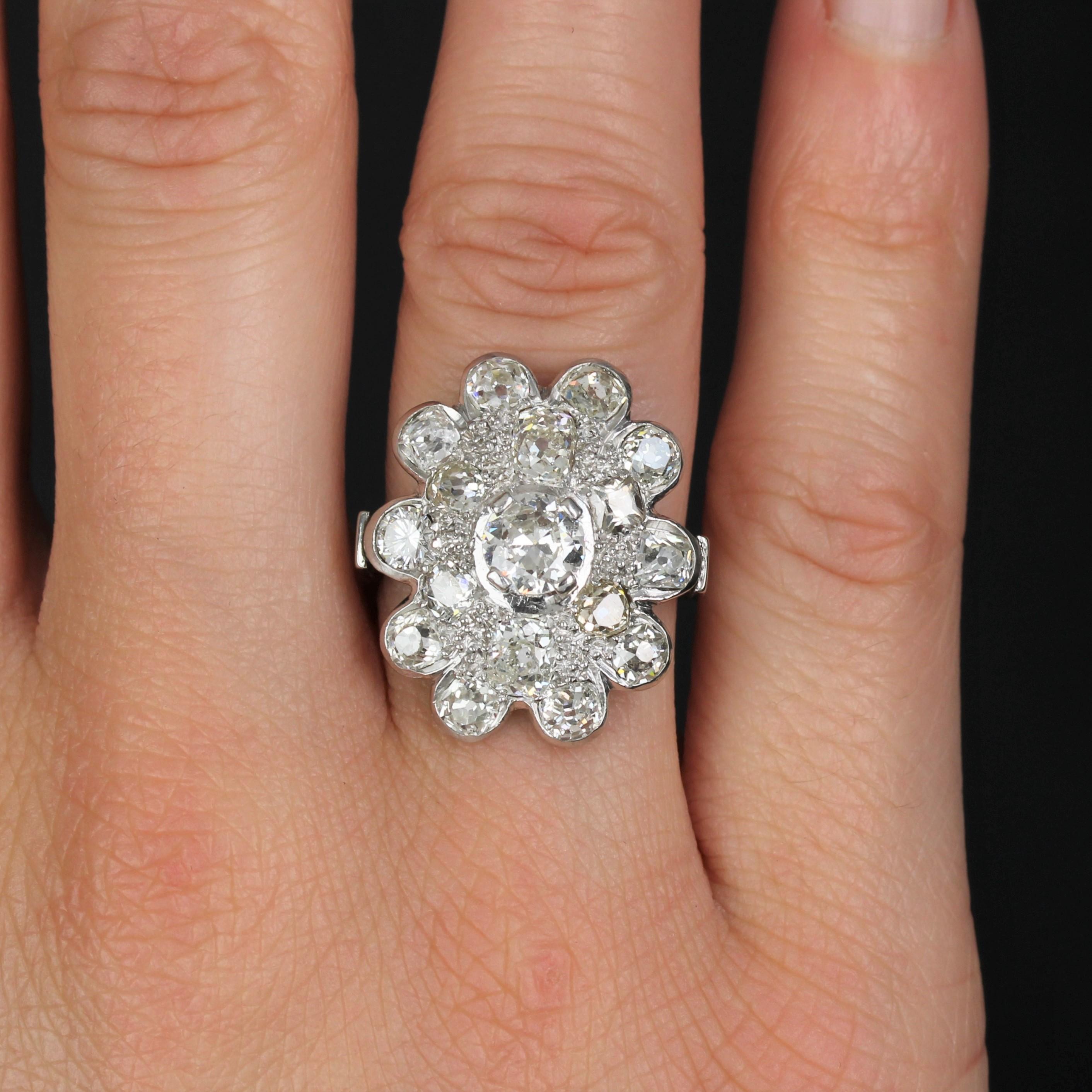 Women's 1950s 2.65 Carat Diamonds 18 Karat White Gold Flower Ring For Sale