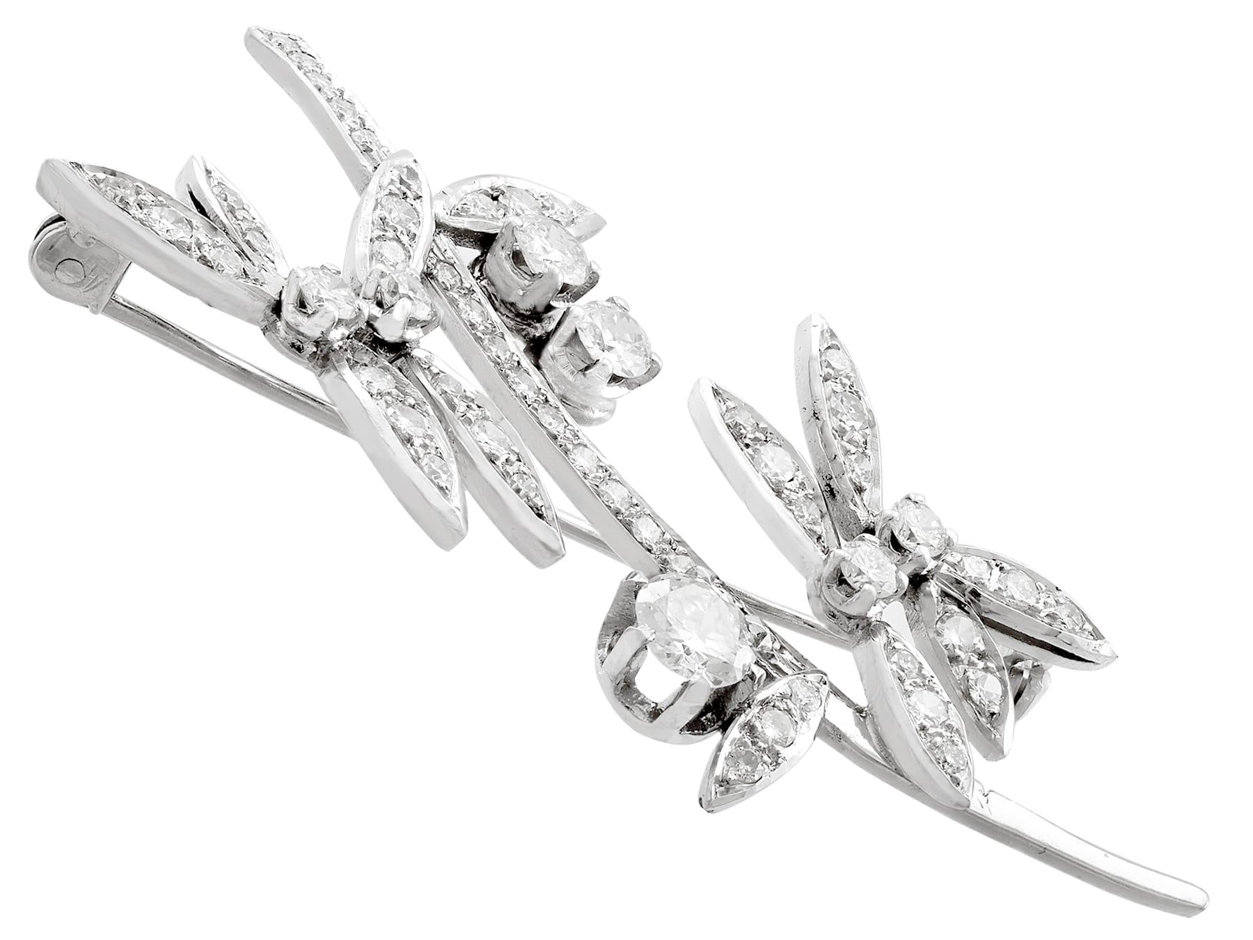 1950s 2.71 Carat Diamond and White Gold Floral Brooch In Excellent Condition For Sale In Jesmond, Newcastle Upon Tyne