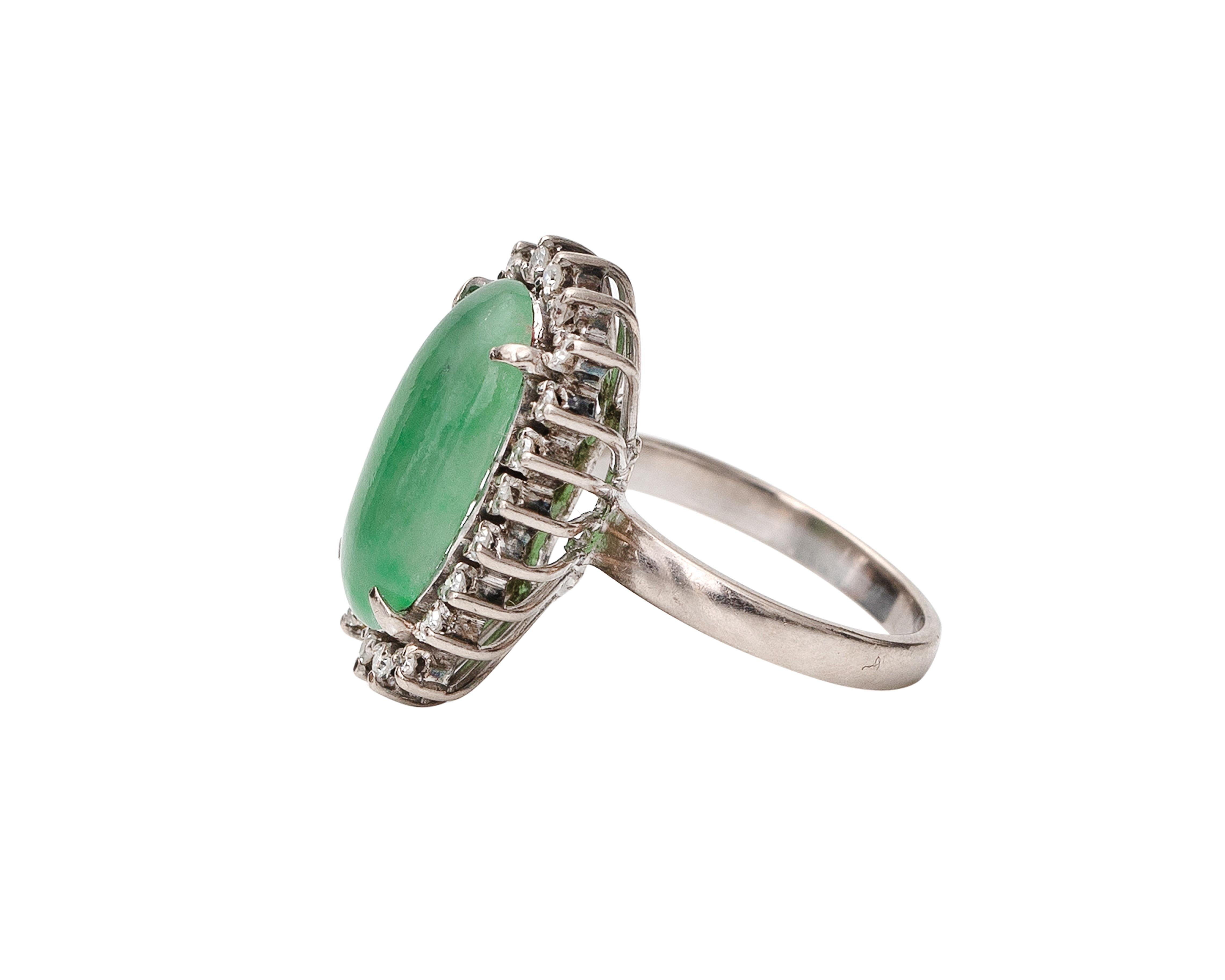 1950s 3 Carat Jade and Diamond Ring In Excellent Condition For Sale In Atlanta, GA