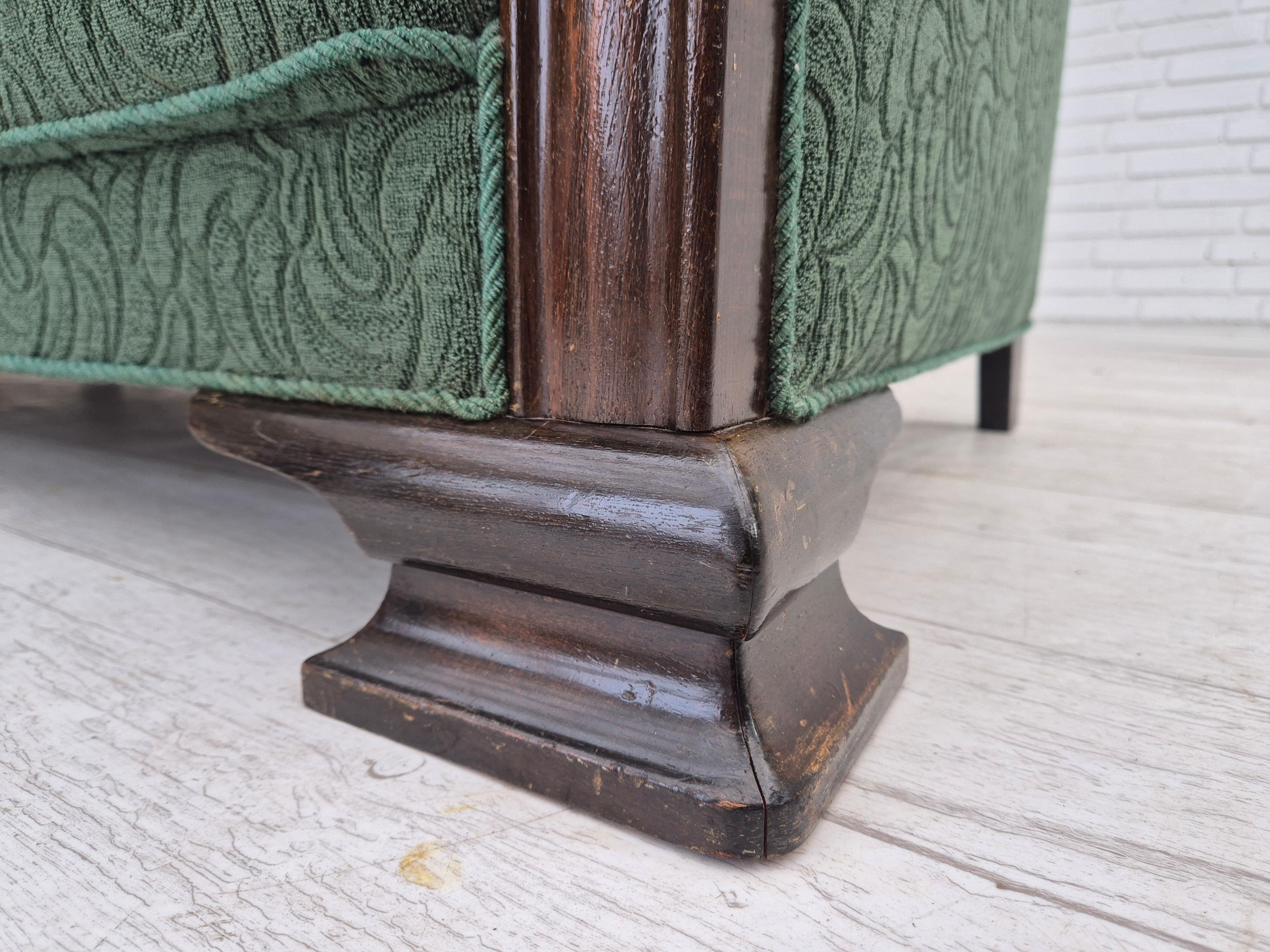 1950er Jahre, 3-sitziges Sofa, grüne Möbelmischung Wolle, Buchenholz. im Angebot 7