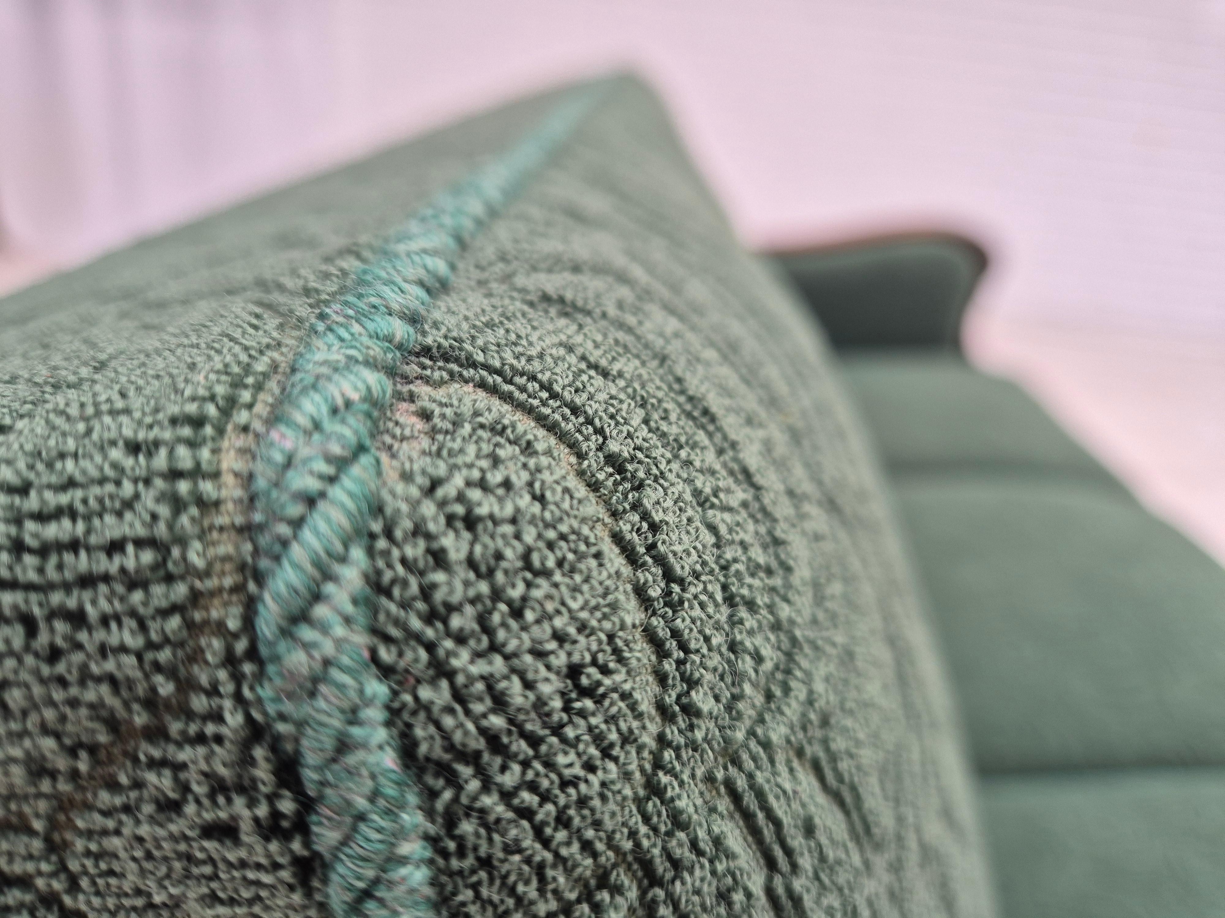1950er Jahre, 3-sitziges Sofa, grüne Möbelmischung Wolle, Buchenholz. im Angebot 10
