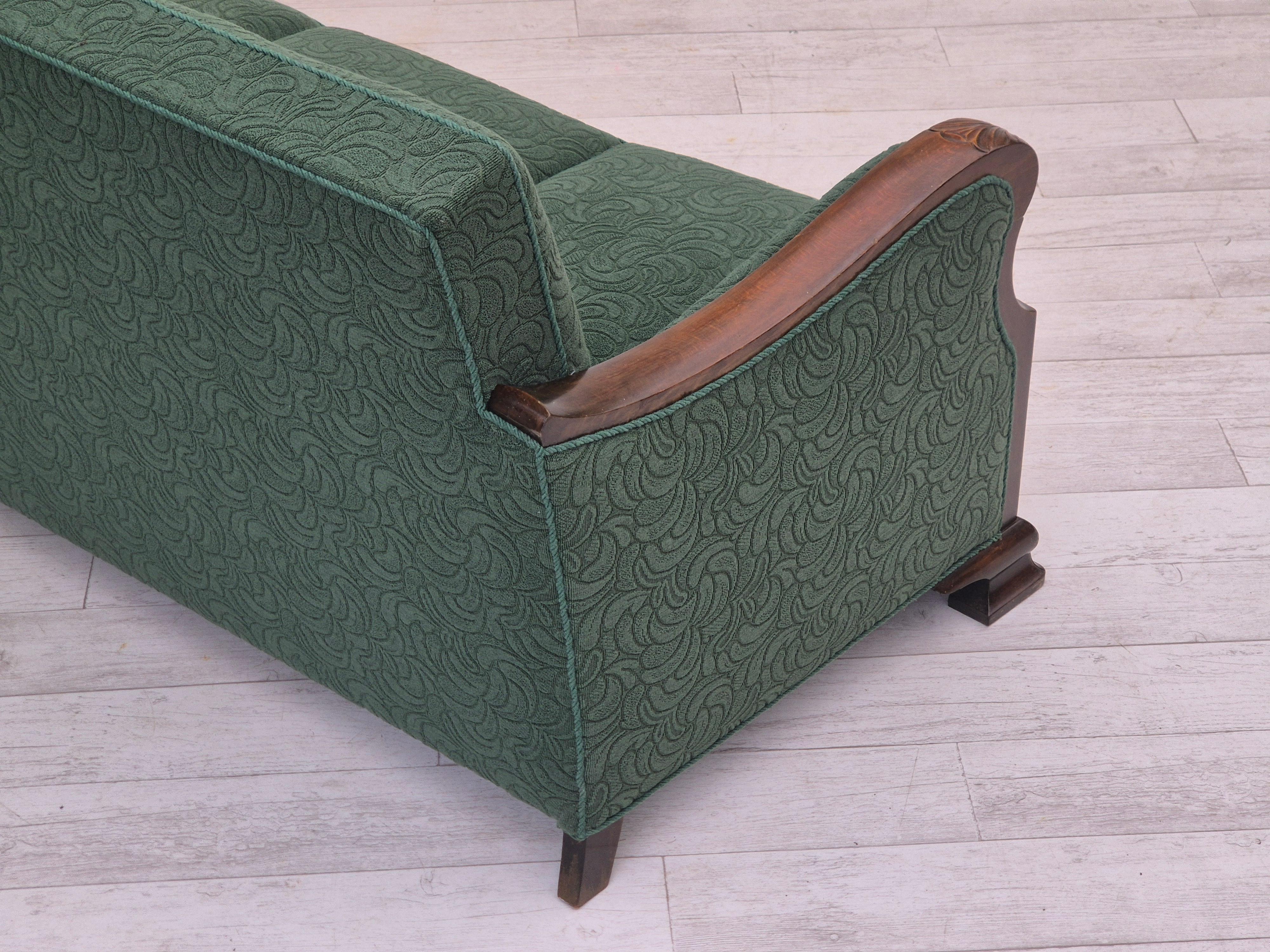 1950er Jahre, 3-sitziges Sofa, grüne Möbelmischung Wolle, Buchenholz. im Angebot 11
