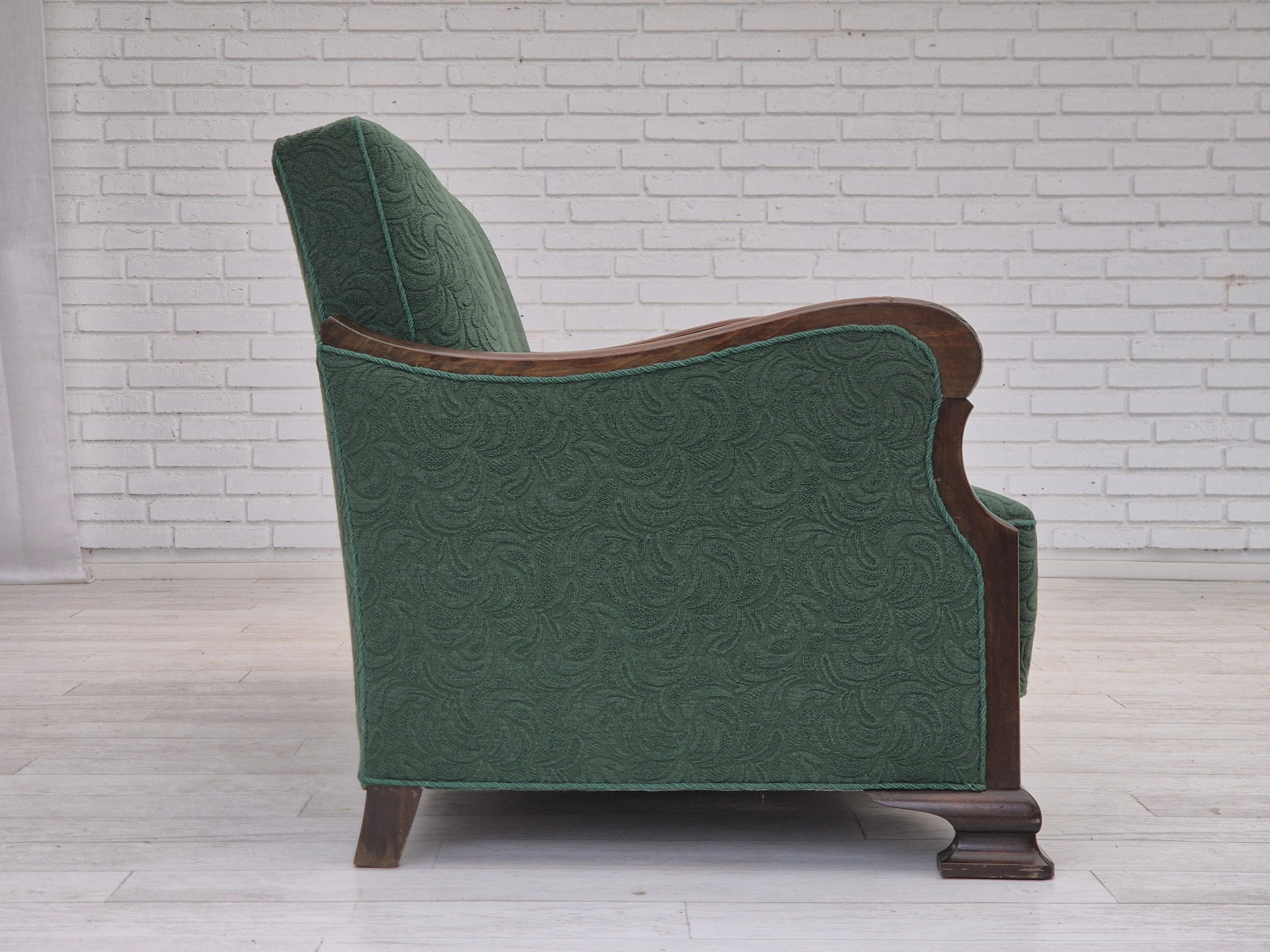 1950er Jahre, 3-sitziges Sofa, grüne Möbelmischung Wolle, Buchenholz. (Dänisch) im Angebot