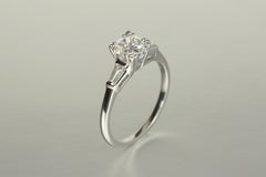 1950s 3-Stone Engagement Ring – 0.84ct Round & Baguette Diamonds in Platinum