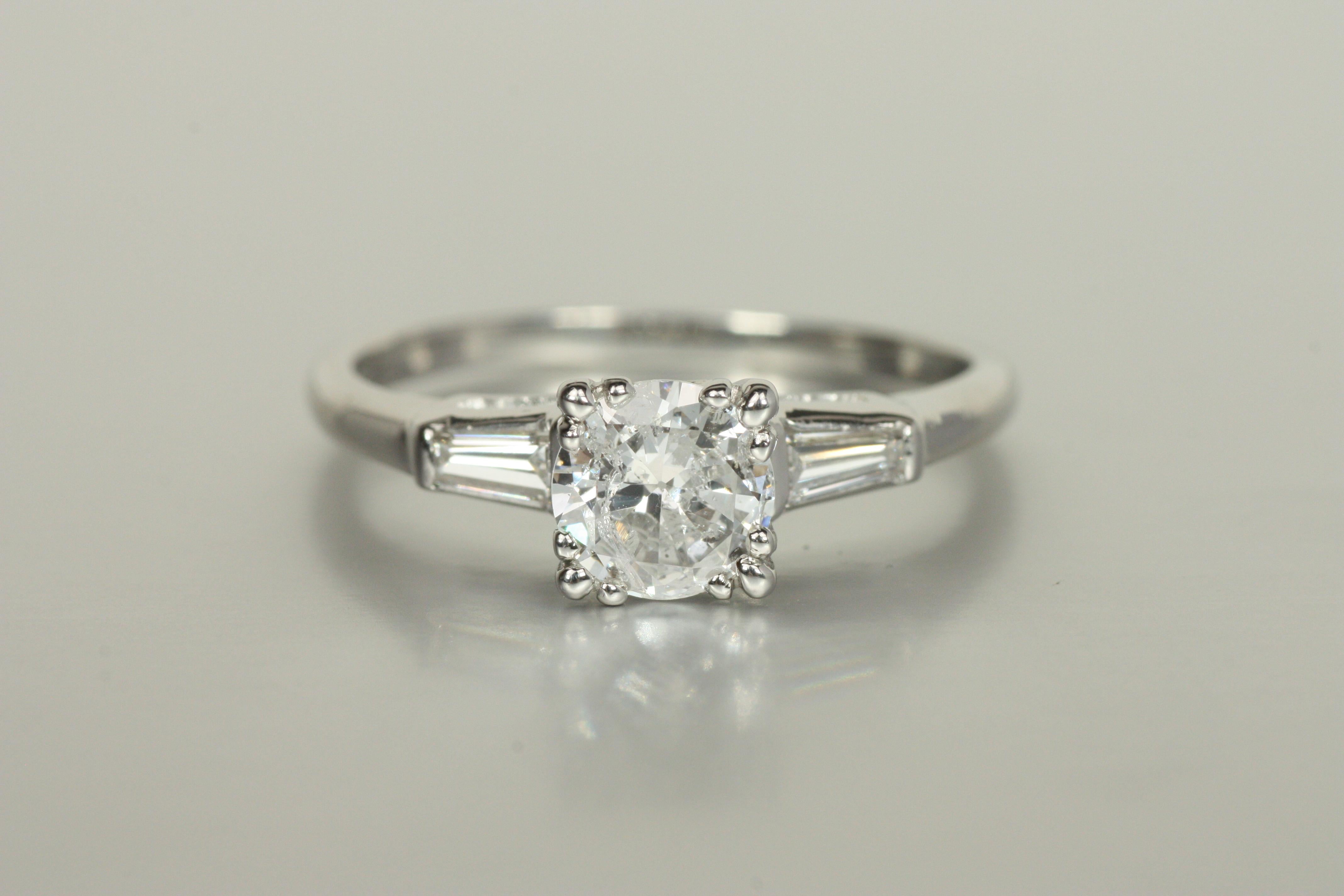 Art Deco 1950s 3-Stone Engagement Ring – 0.84ct Round & Baguette Diamonds in Platinum For Sale