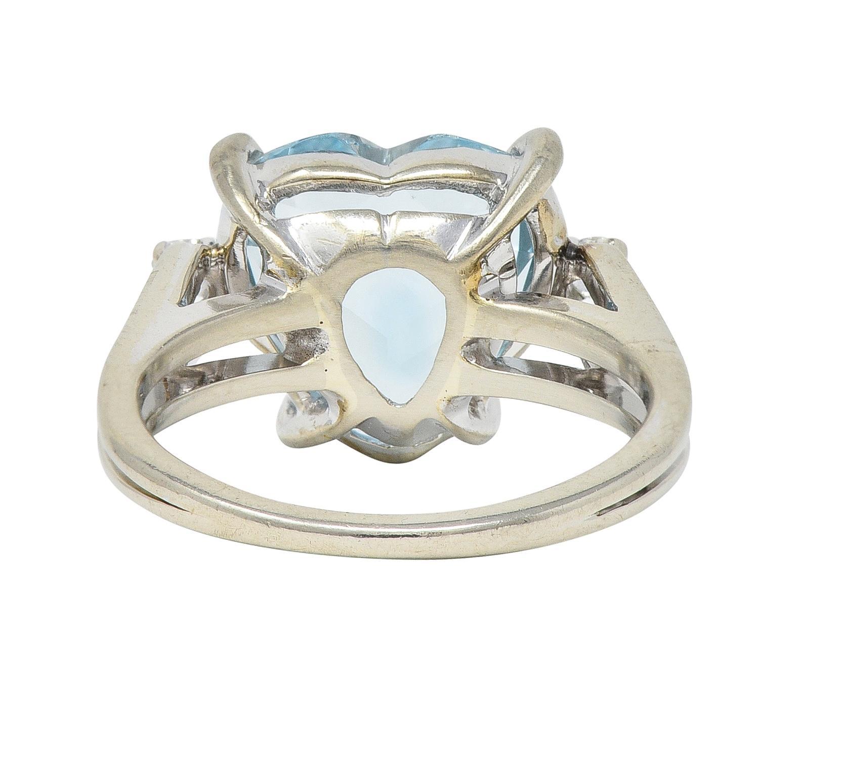 1950er Jahre Herz-Dreisteinring aus 14 Karat Weißgold mit 4,80 Karat Aquamarin und Diamant im Zustand „Hervorragend“ in Philadelphia, PA