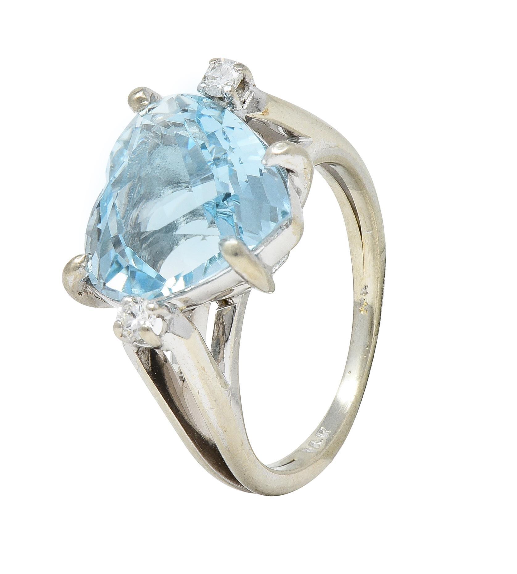1950er Jahre Herz-Dreisteinring aus 14 Karat Weißgold mit 4,80 Karat Aquamarin und Diamant 4