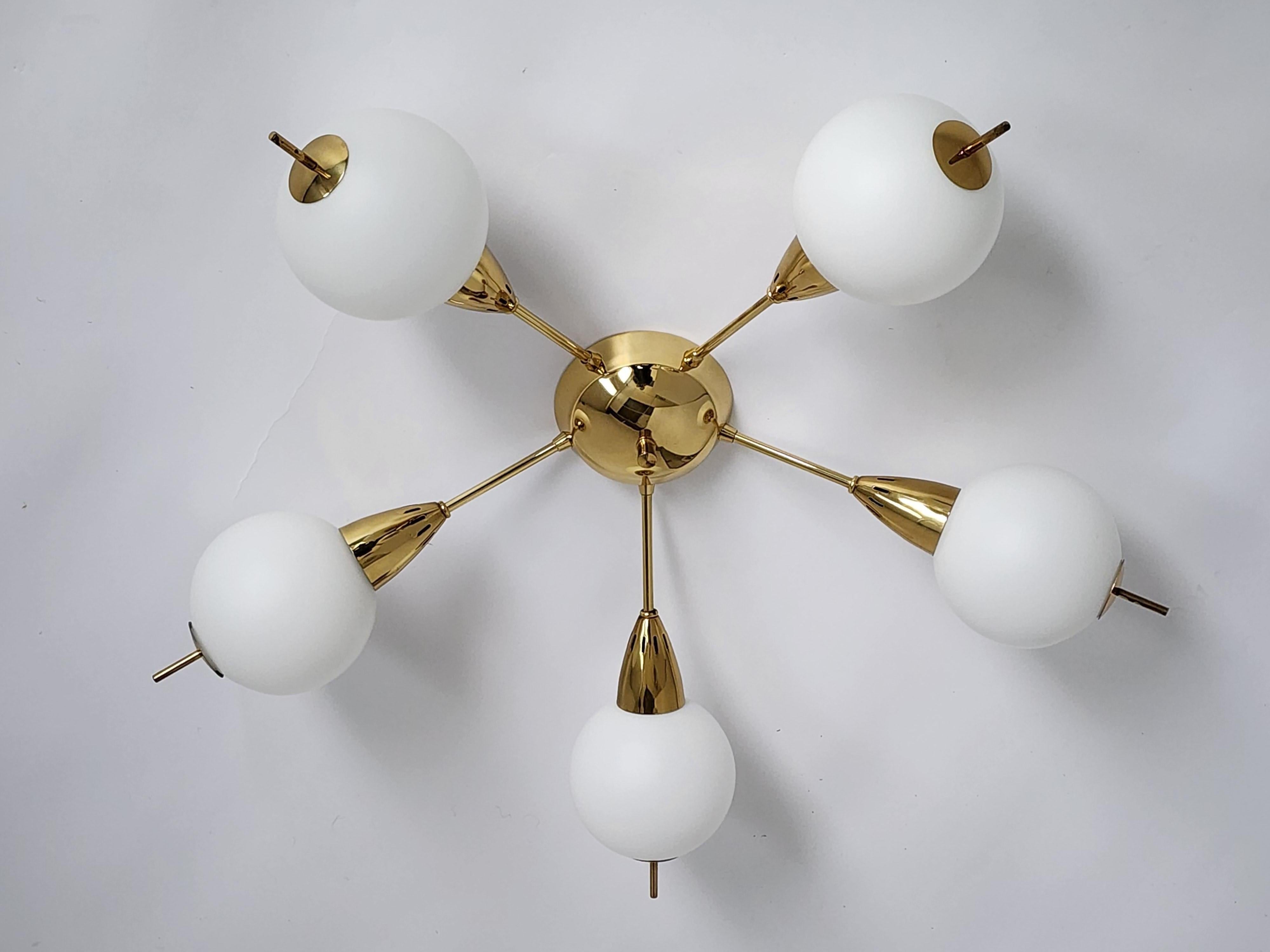 Mid-Century Modern 1950s 5 Arm Brass Sputnik Flush Mount, Italy For Sale