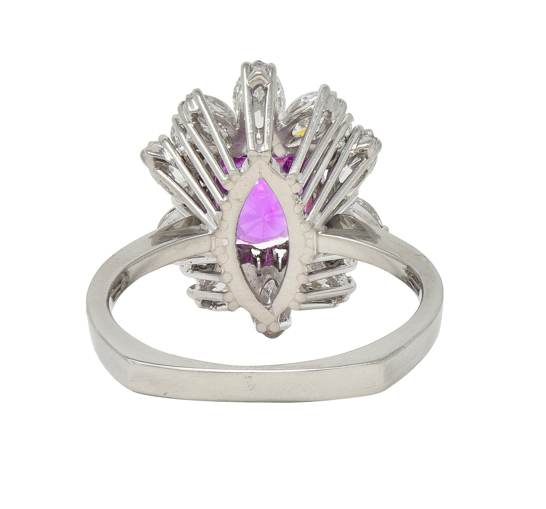 da uomo o donna Anello a grappolo vintage in platino con zaffiro rosa di Ceylon da 5,44 CTW del 1950, GIA in vendita