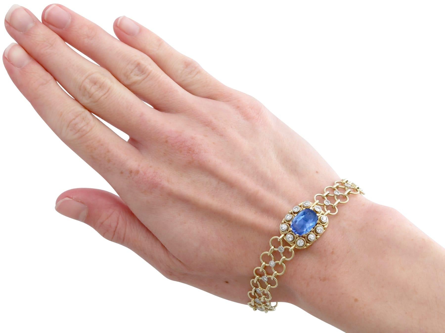 1950s 5.72 Carat Sapphire and 1.10 Carat Diamond 12k Yellow Gold Bracelet For Sale 5