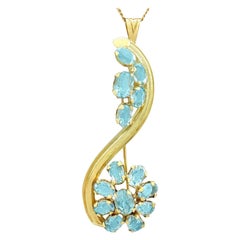 1950s 6.05 Carat Aquamarine and Yellow Gold Pendant / Brooch