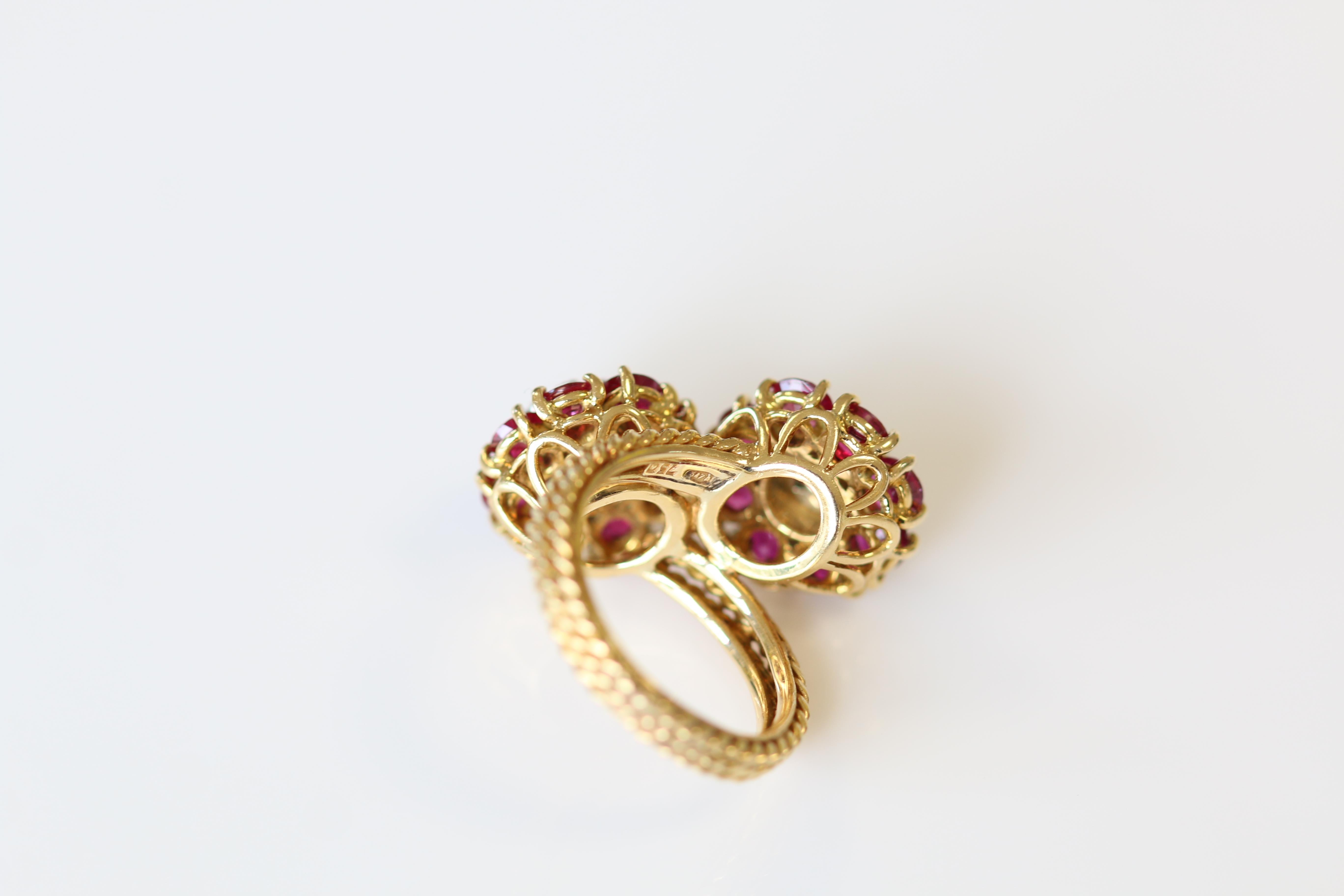 1950s-1960s Italian Burma No Heat Rubies and Diamond Flower Crossover Gold Ring In Excellent Condition In Banbury, GB