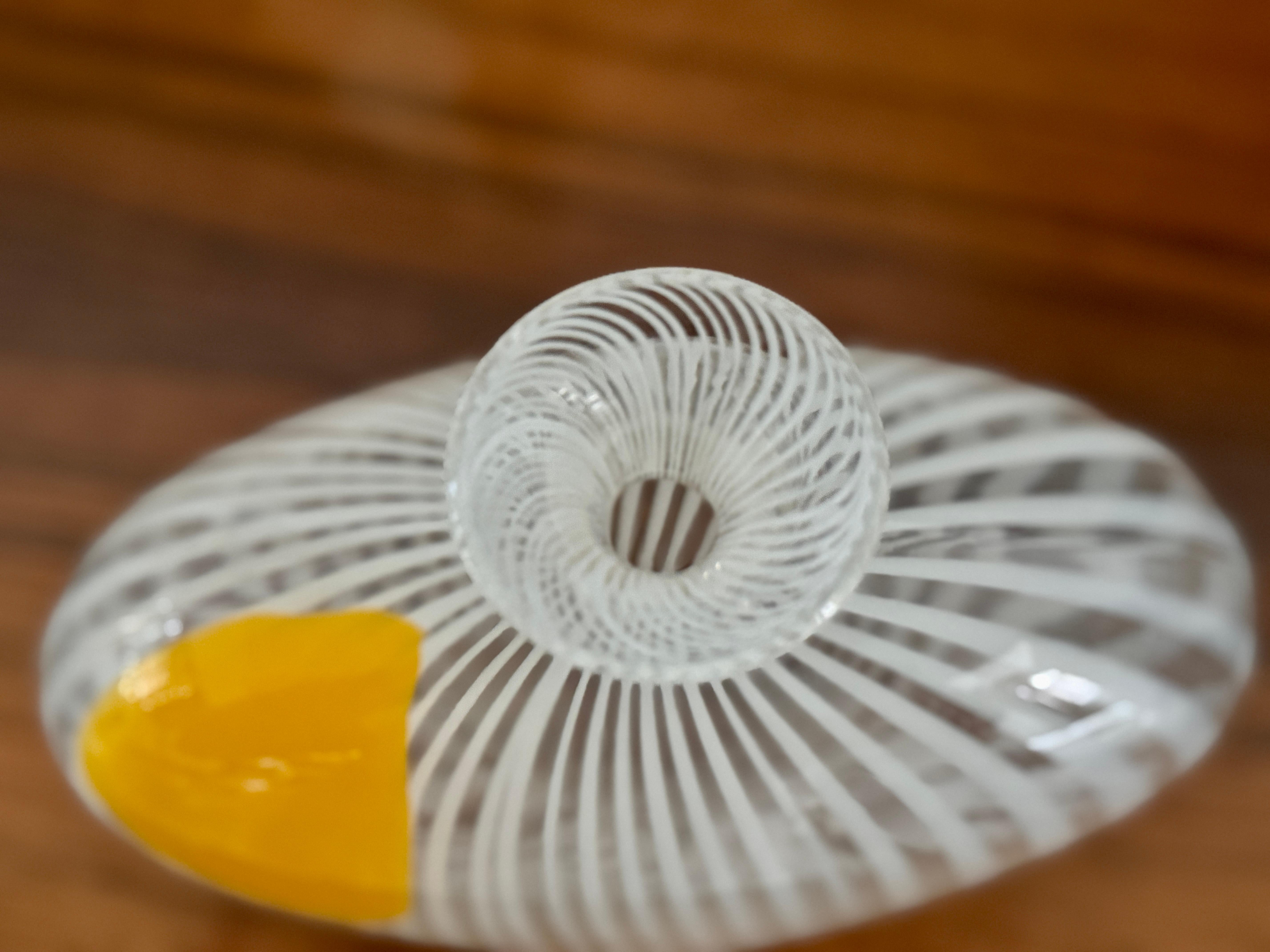 1950s–60s Murano Filigrana “Pillow” Vase, attributed to Dino Martens For Sale 5