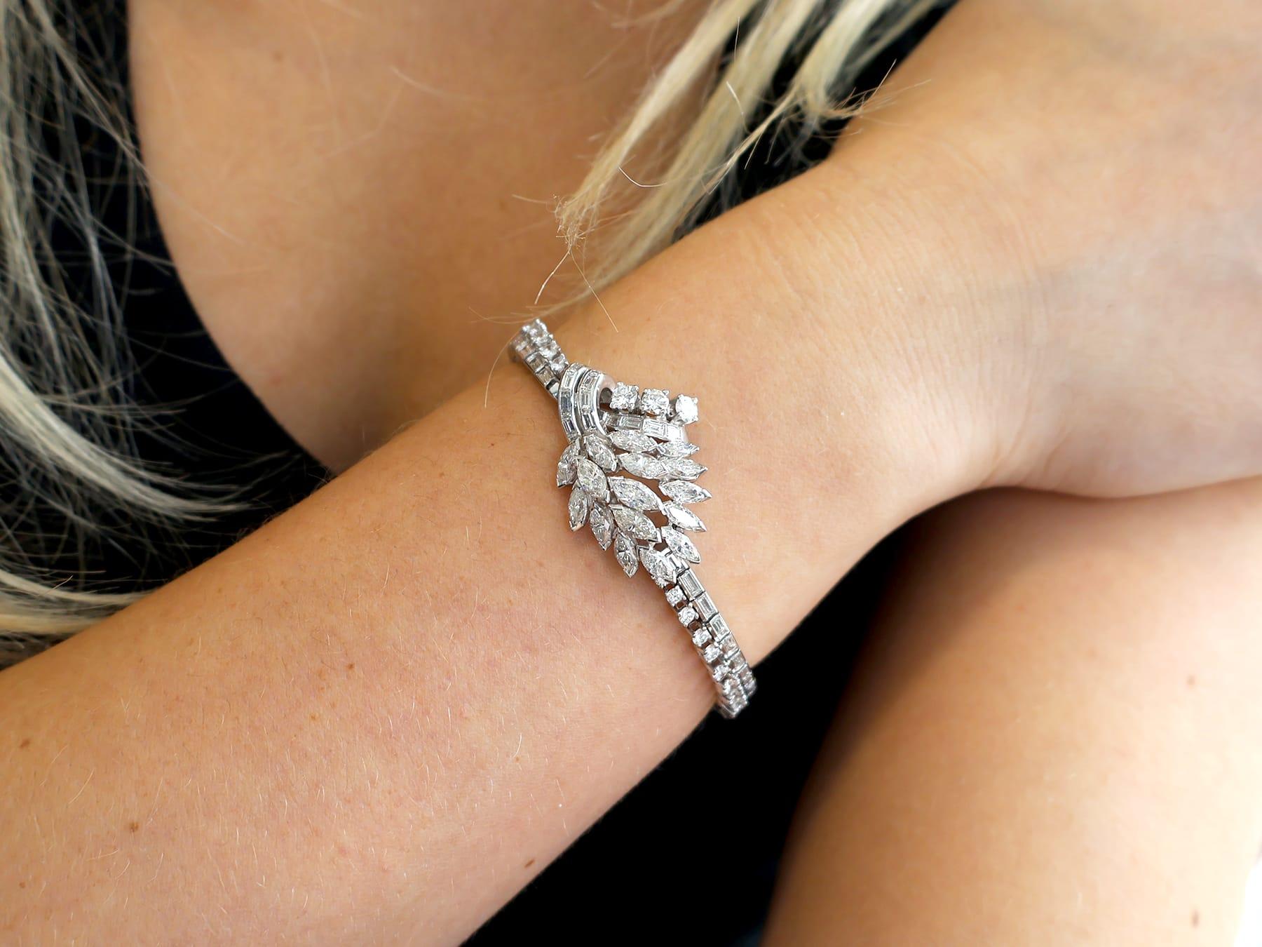 De las mujeres Brazalete de platino y diamantes de 6,85 quilates de los años 50 en venta