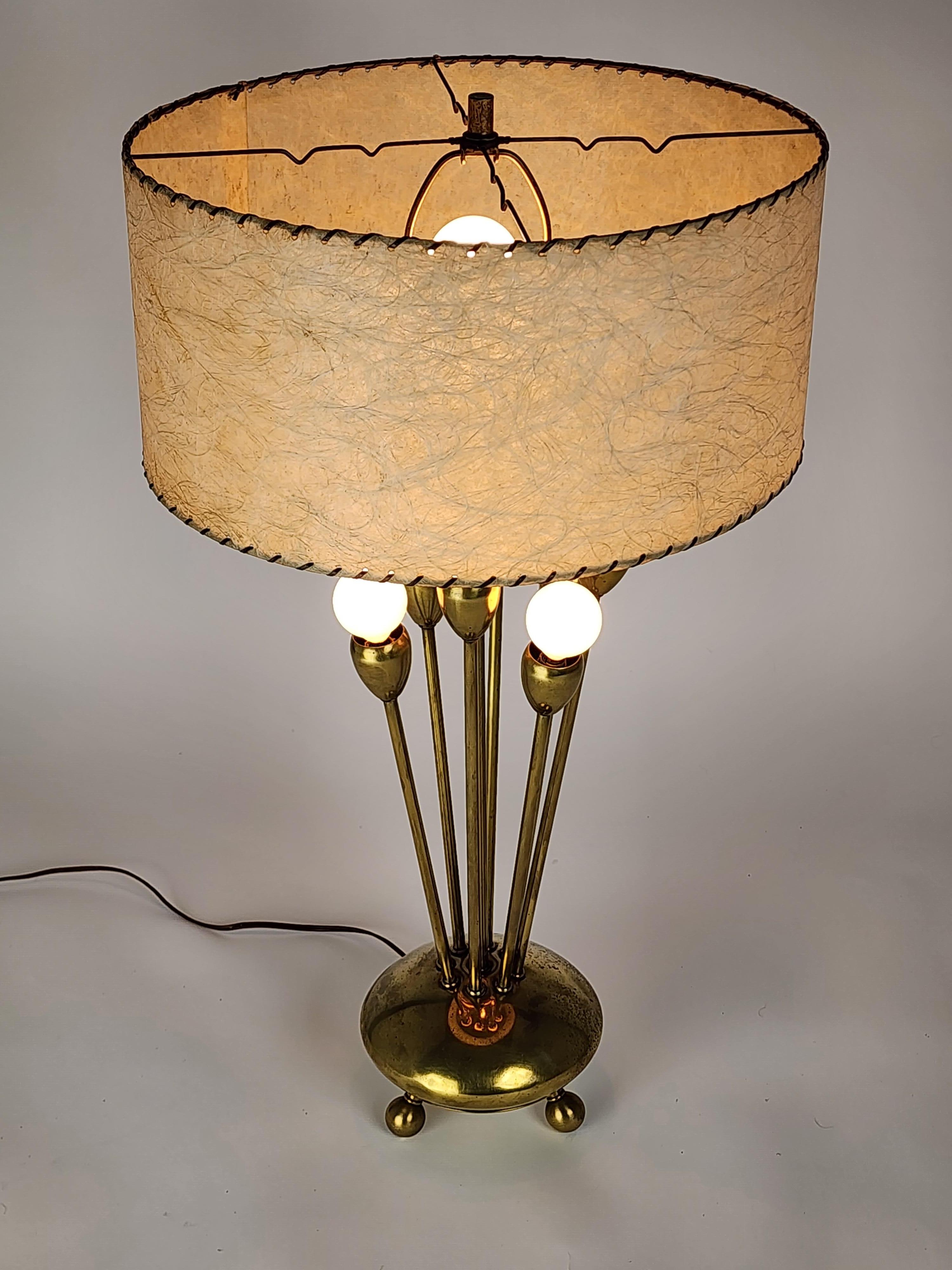 Laiton Lampe de table Sputnik en laiton des années 1950 par Majestic Lamp Corp , USA  en vente