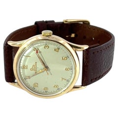 1950s 9ct Gold “Record” Vintage Wristwatch