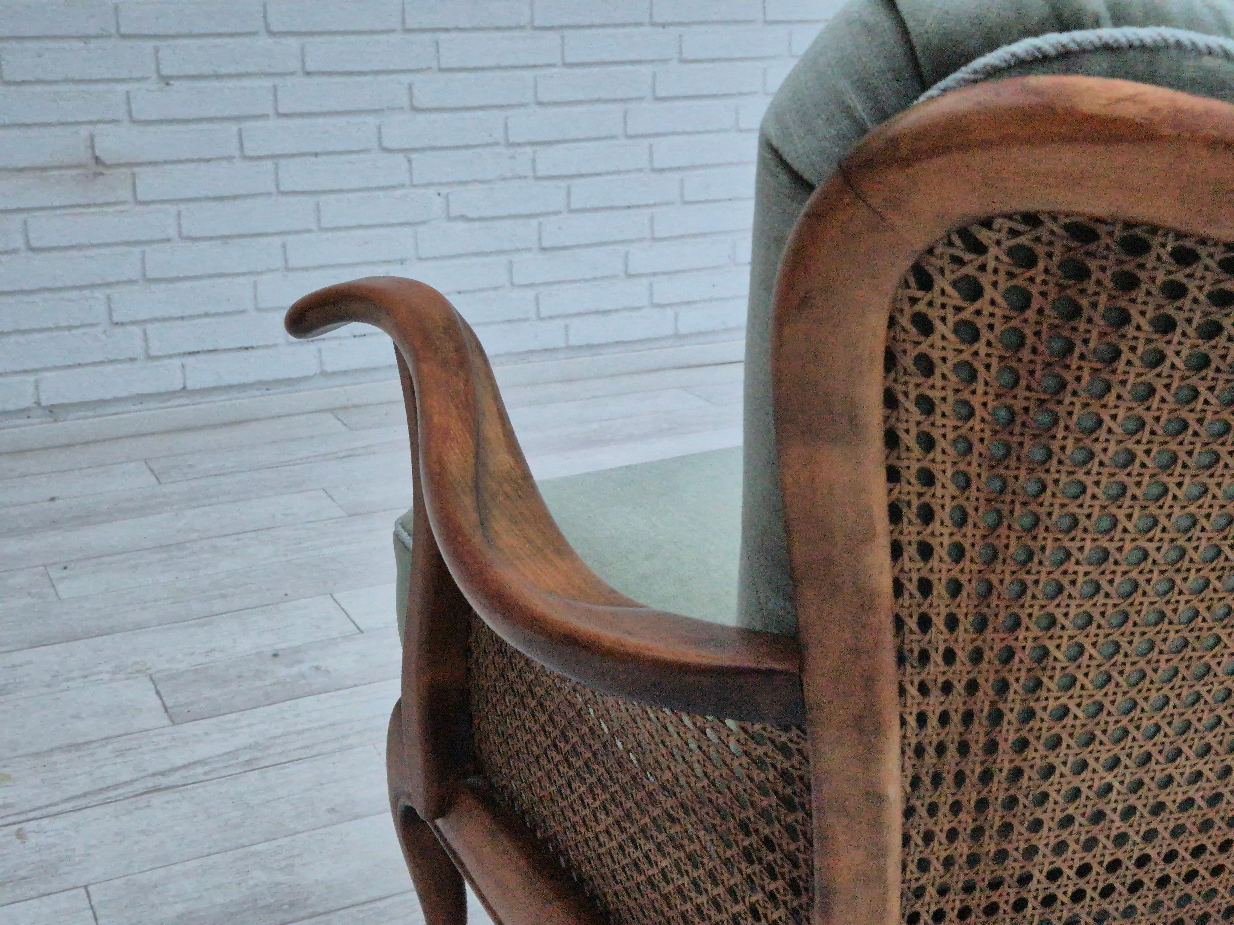 1950s, a pair of Danish armchairs in original condition, velour, ash wood. For Sale 4