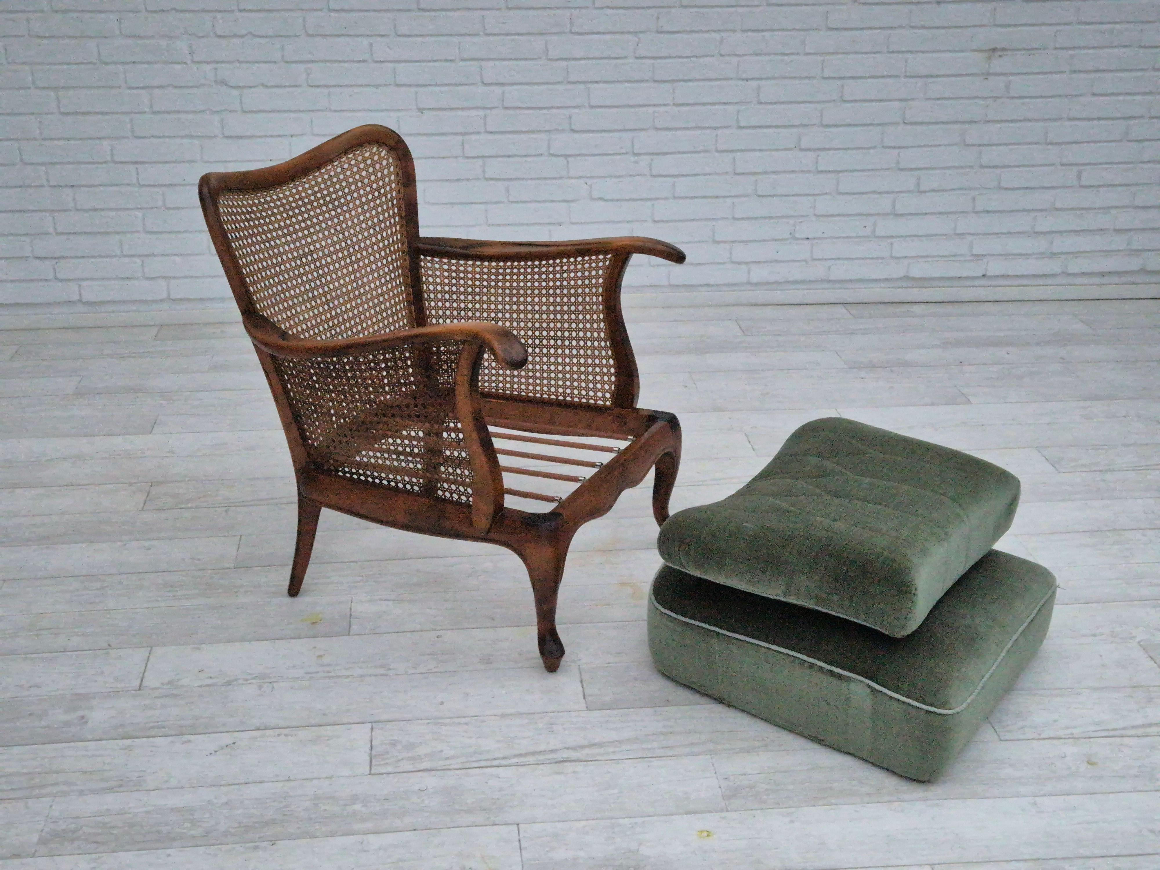 1950s, a pair of Danish armchairs in original condition, velour, ash wood. For Sale 7