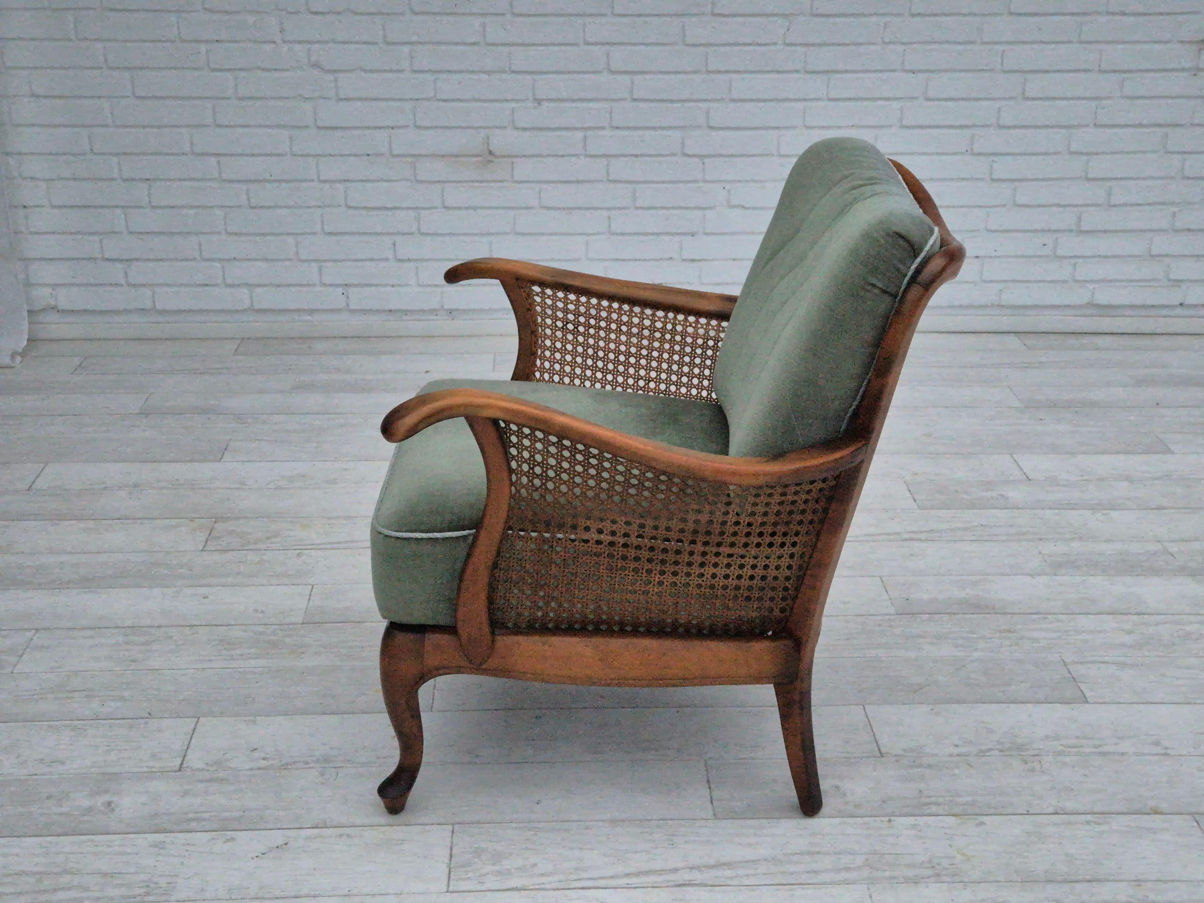 1950s, a pair of Danish armchairs in original condition, velour, ash wood. For Sale 3