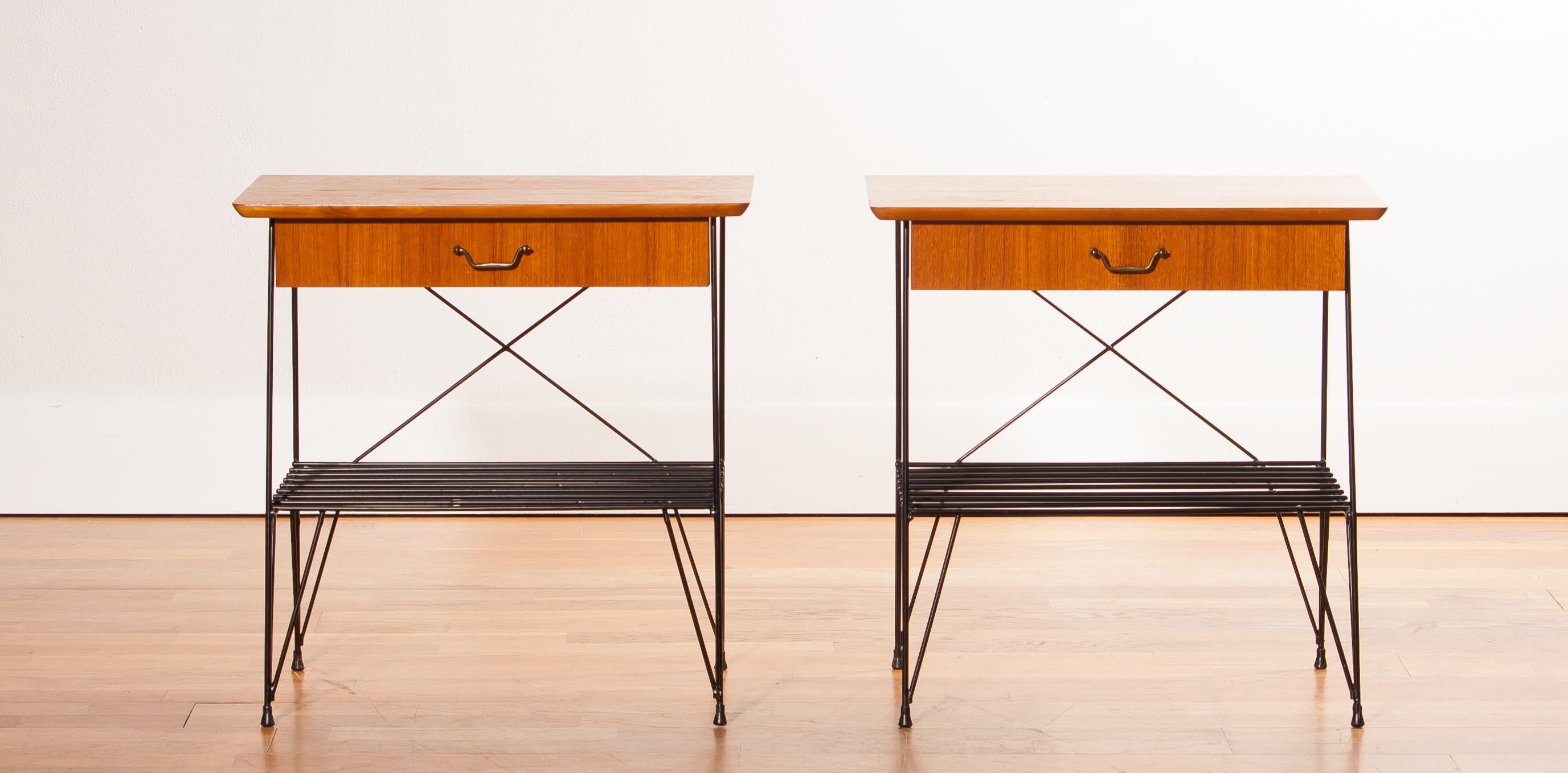 1950s, a Set of Teak and Black Metal Gullberg Style Nightstands Bedside Tables In Excellent Condition In Silvolde, Gelderland