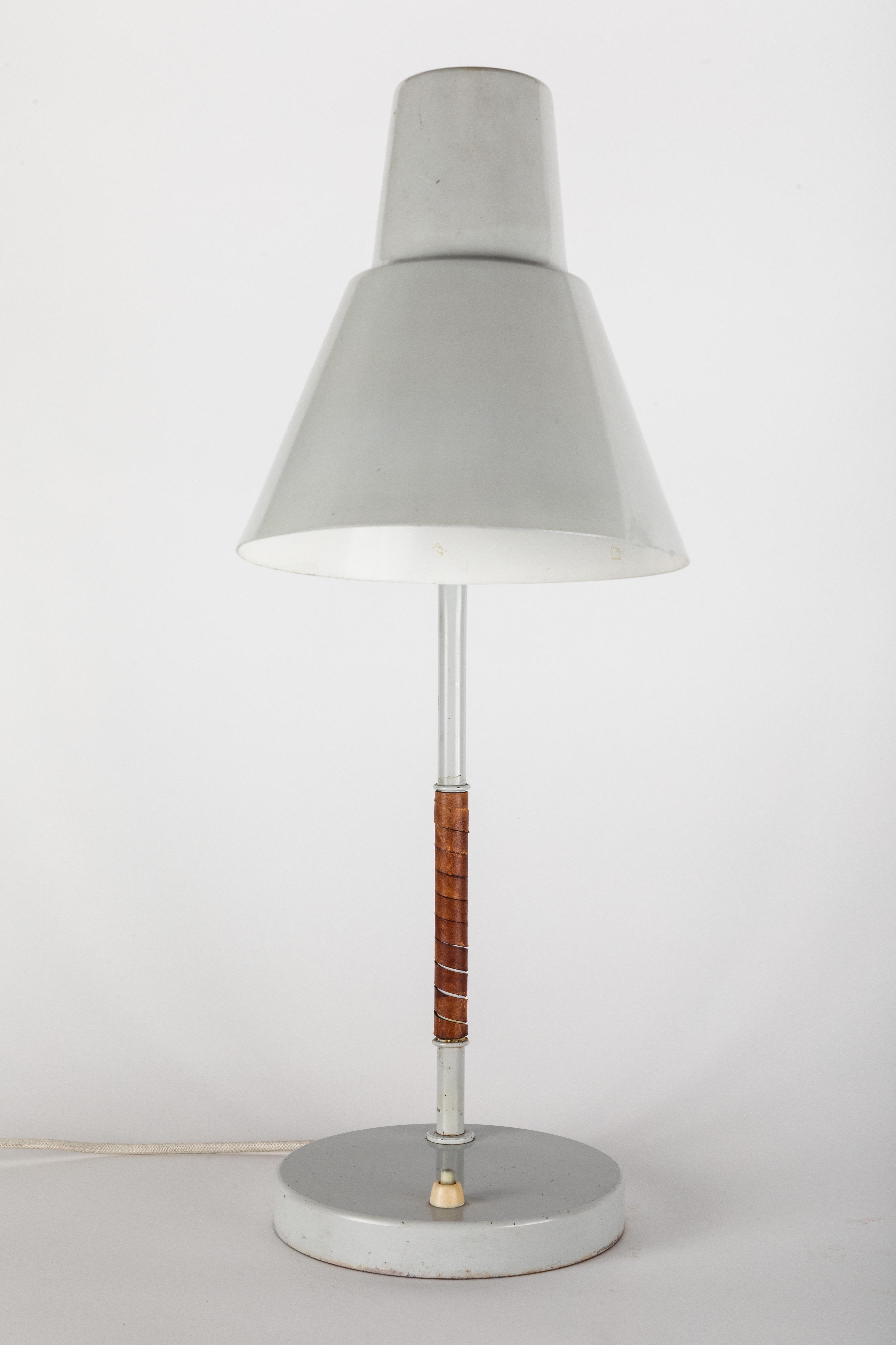 Metal 1950s Aarne Ervi 'Ak 22' Table Lamp for Itsu