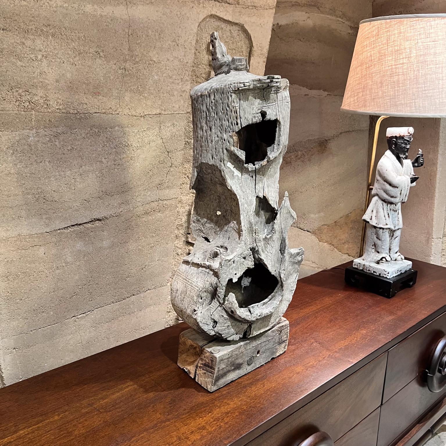1950s Abstract Mesquite Wood Sculpture Mexico
Unsigned. In the style of Mathias Goeritz.
33 h x 6.5d x 13 w
Original vintage unrestored condition.
Original patina.
Refer to images.