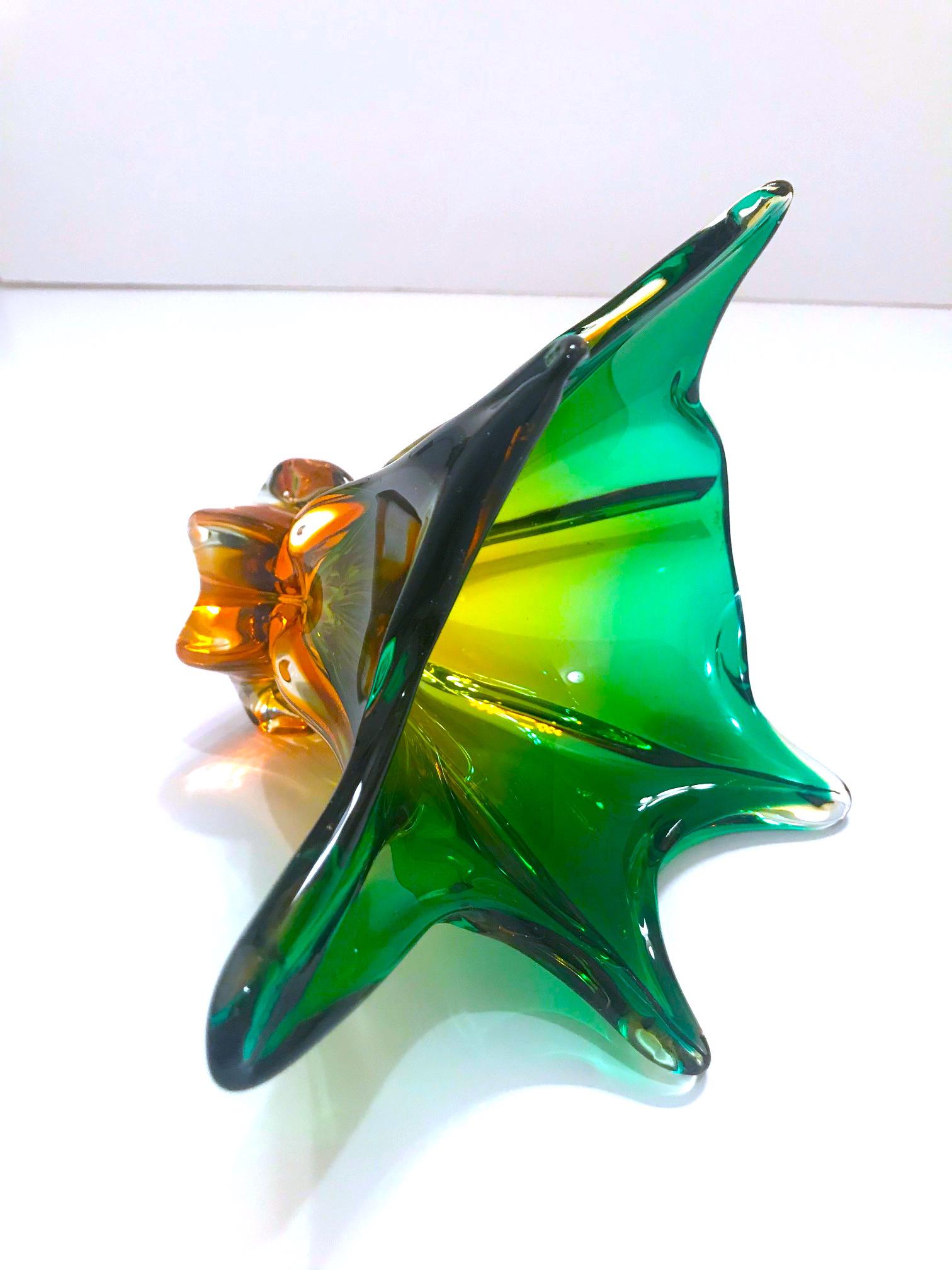 1950s Abstract Murano Sommerso Vase in Emerald and Amber Hues, Italy 2