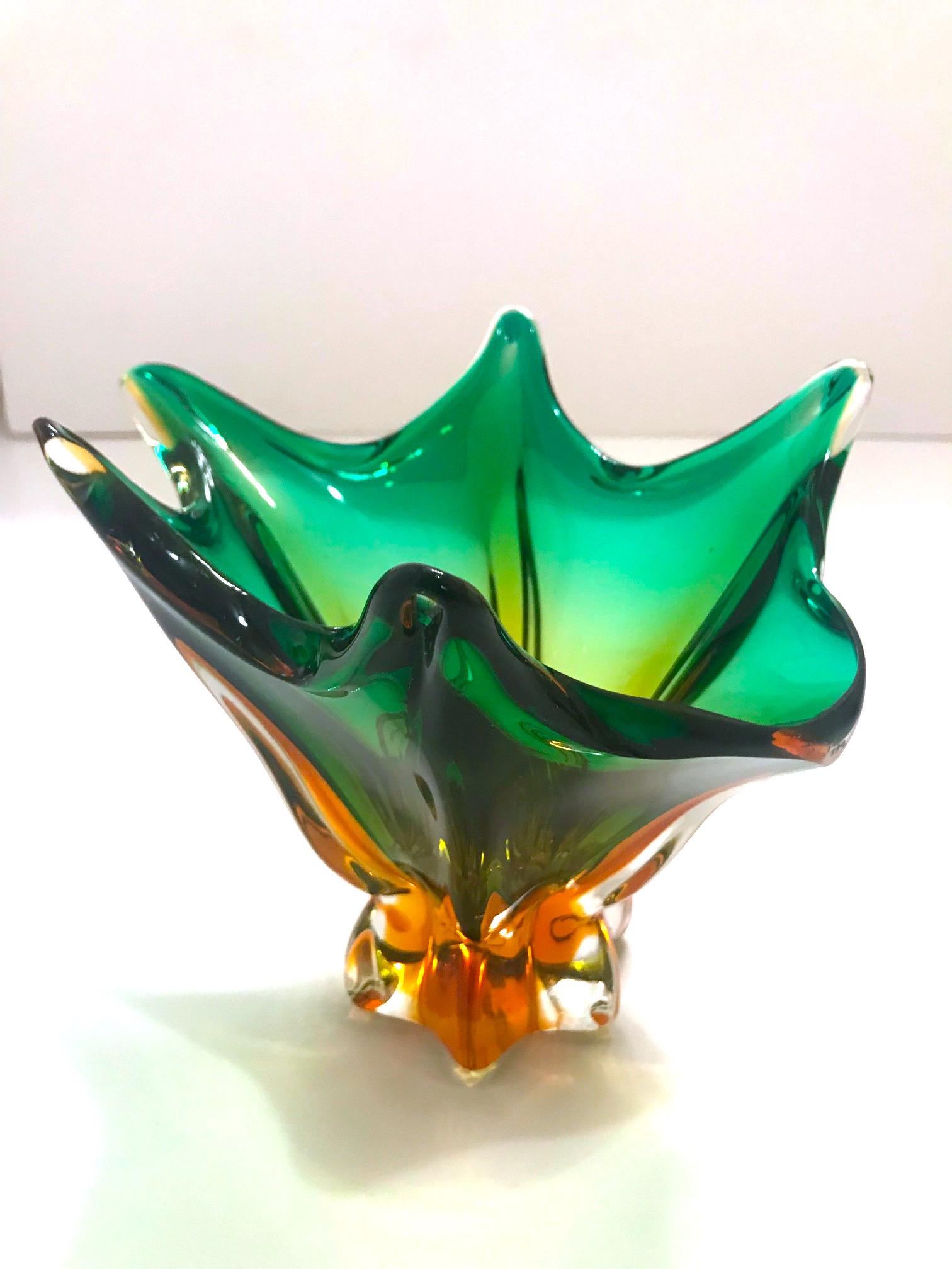1950s Abstract Murano Sommerso Vase in Emerald and Amber Hues, Italy 3