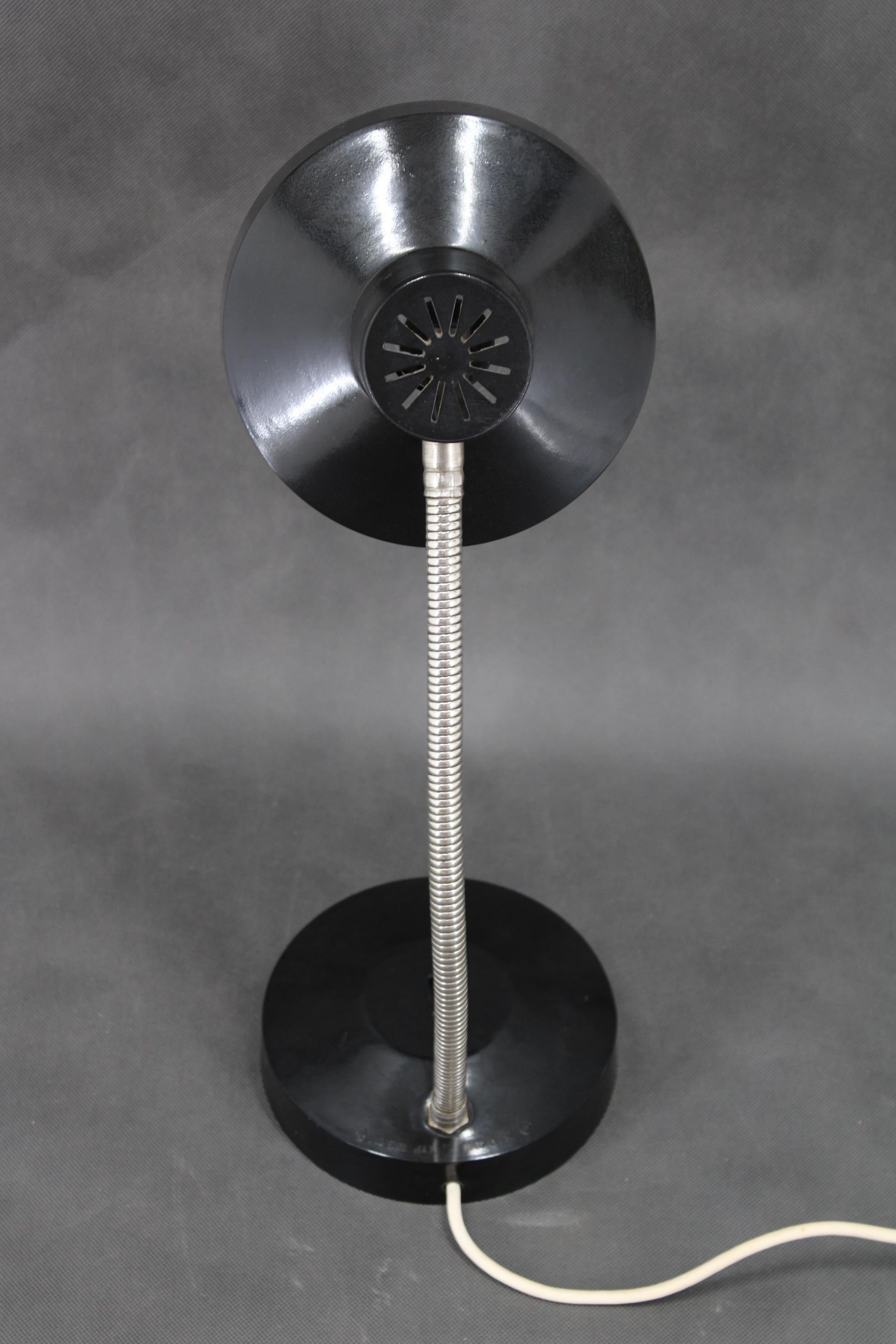 1950s Adjustable Bakelite Table Lamp, Czechoslovakia For Sale 4
