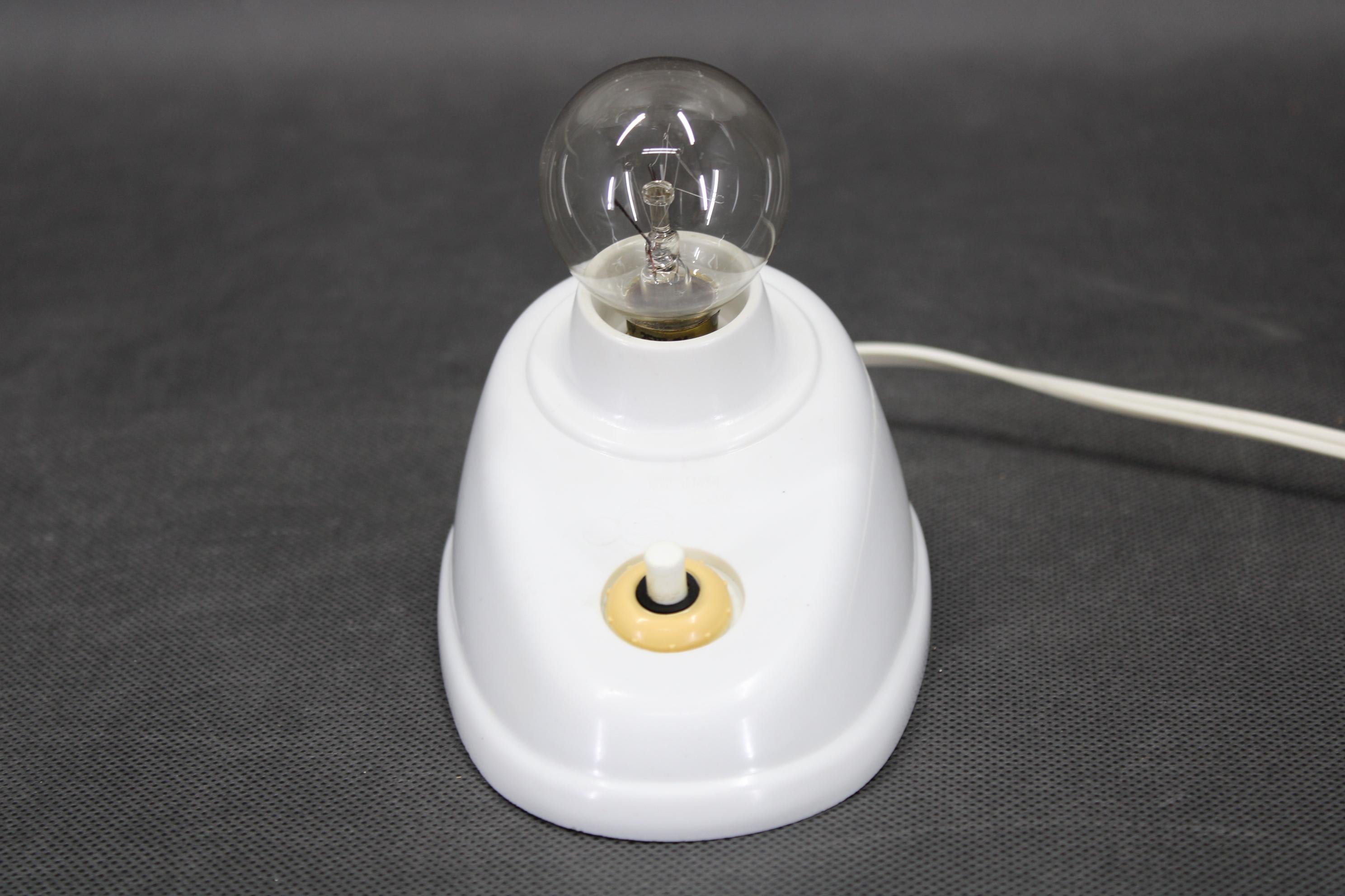 1950s Adjustable Bakelite Table Lamp, Czechoslovakia For Sale 1