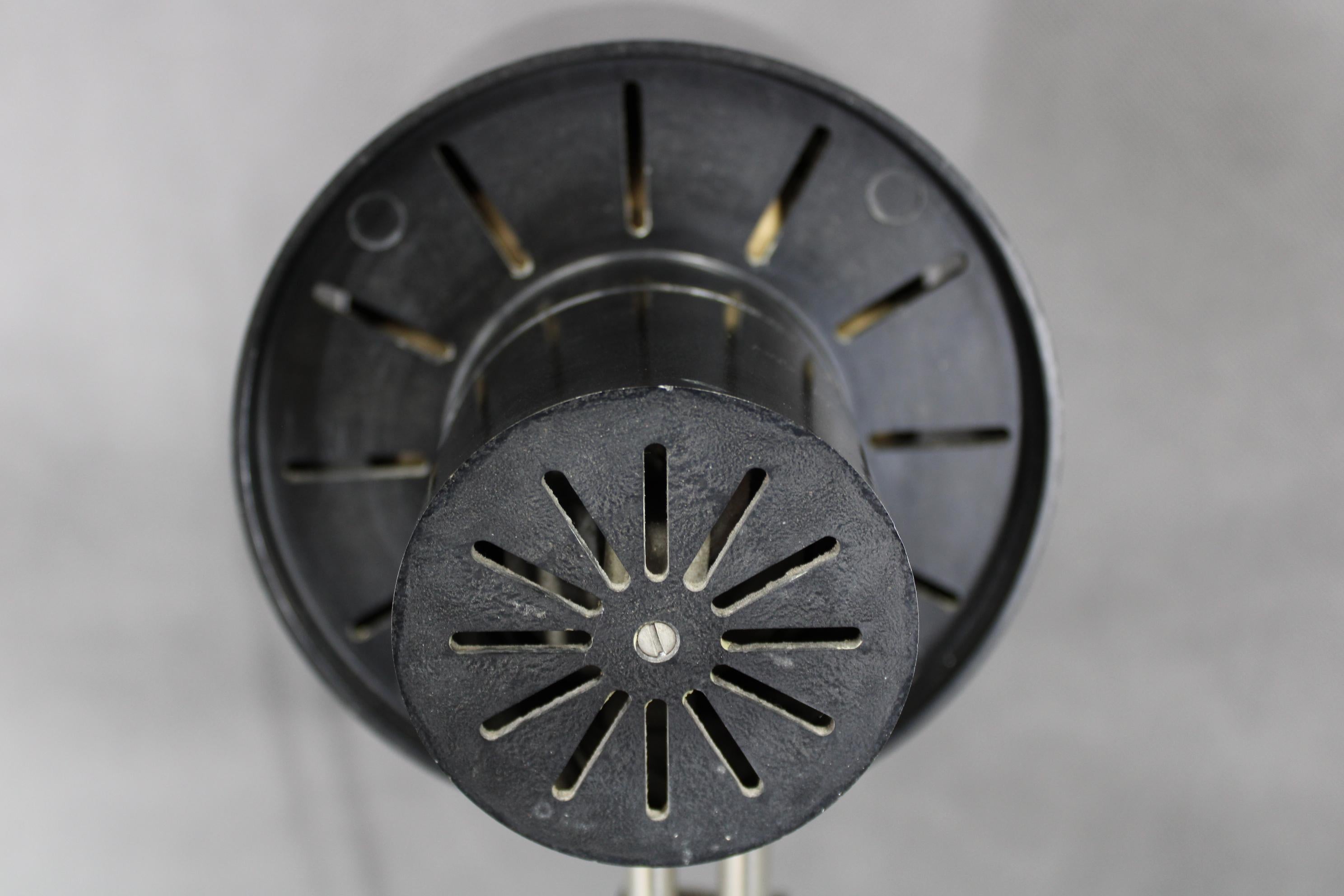 1950s Adjustable Bakelite Table Lamp, Czechoslovakia en vente 2