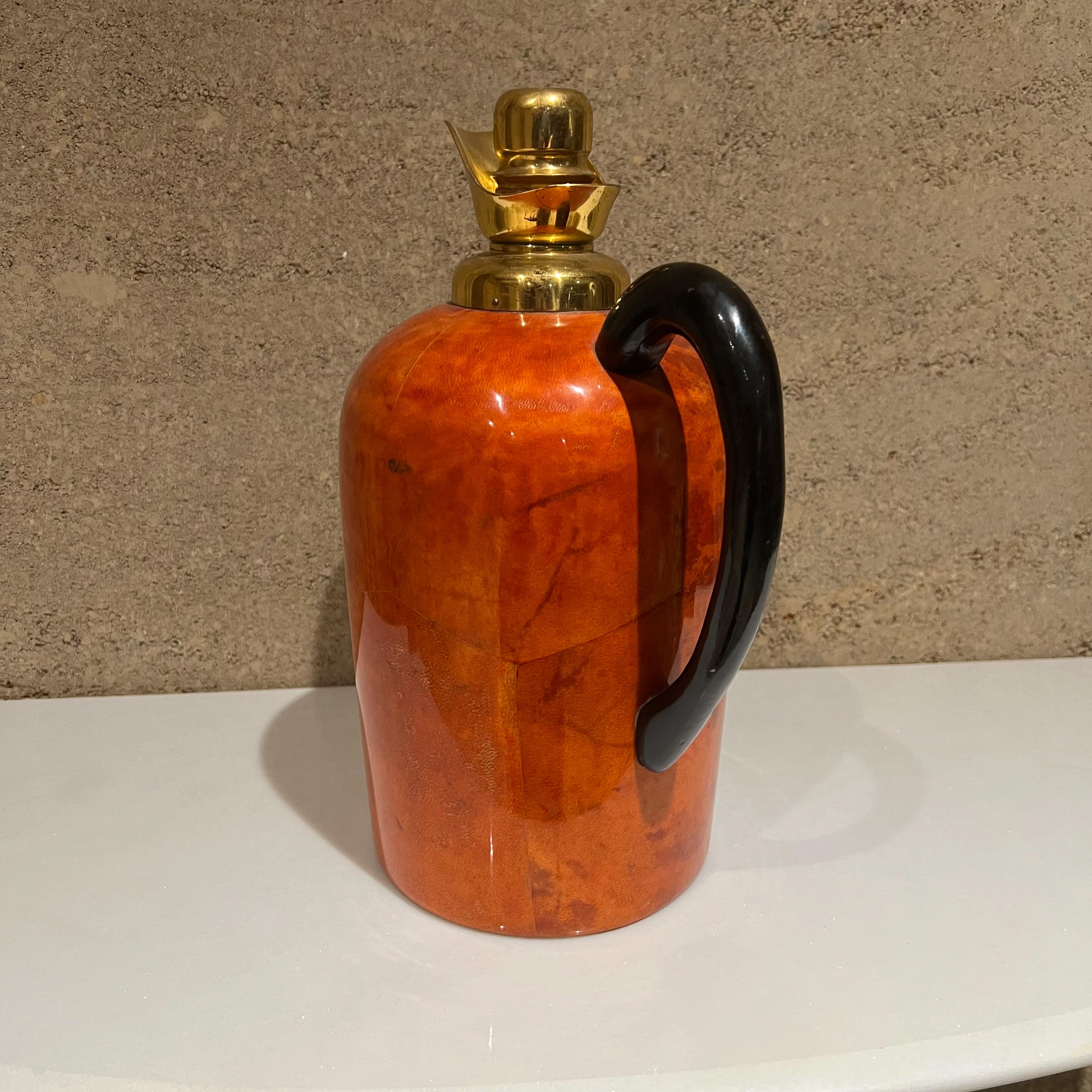 1950s Aldo Tura Macabo Fancy Red Thermos Pitcher Carafe Goatskin & Brass For Sale 1