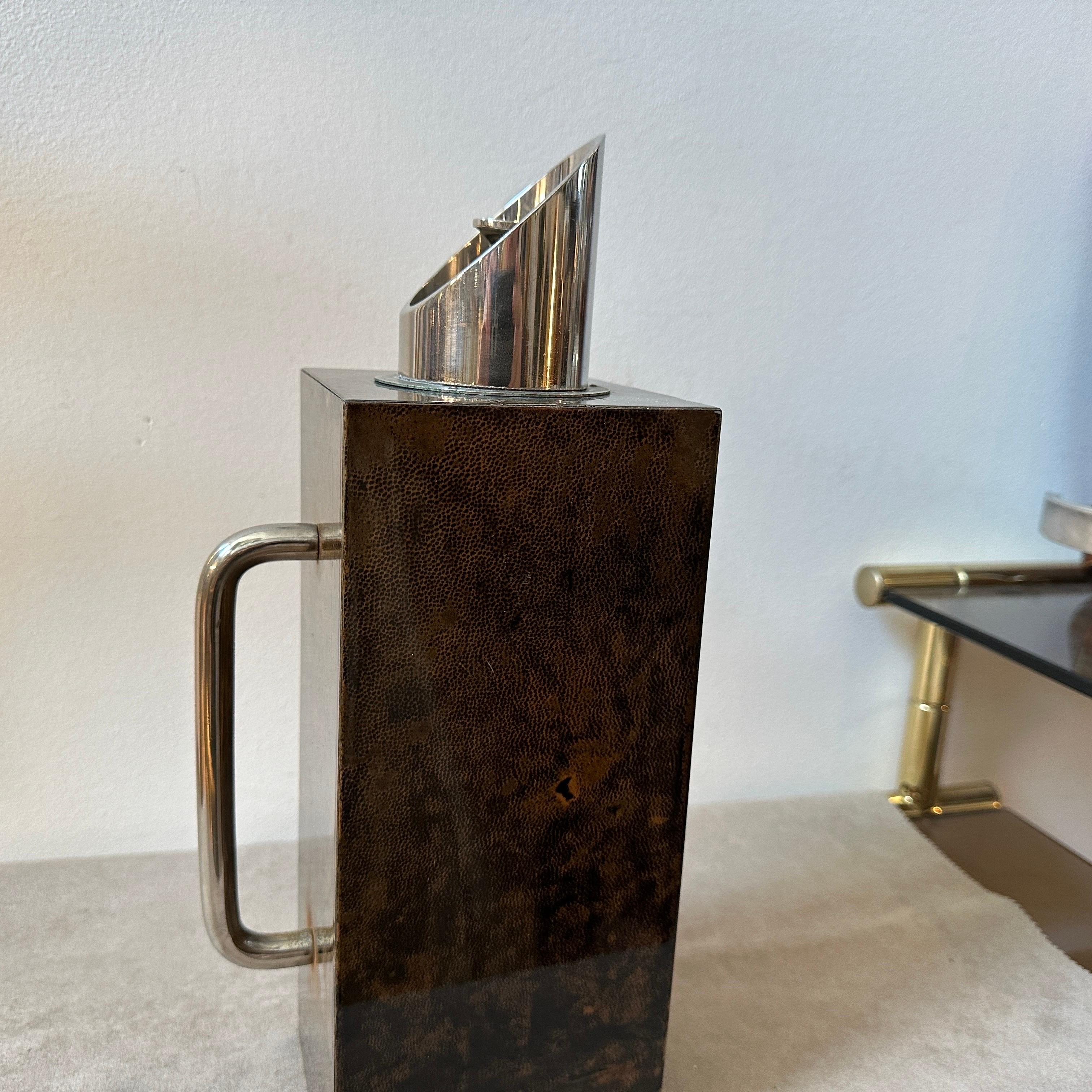 italien 1950 Aldo Tura Mid-Century Modern Brown Goatkin and Silver Plate Square Carafe en vente