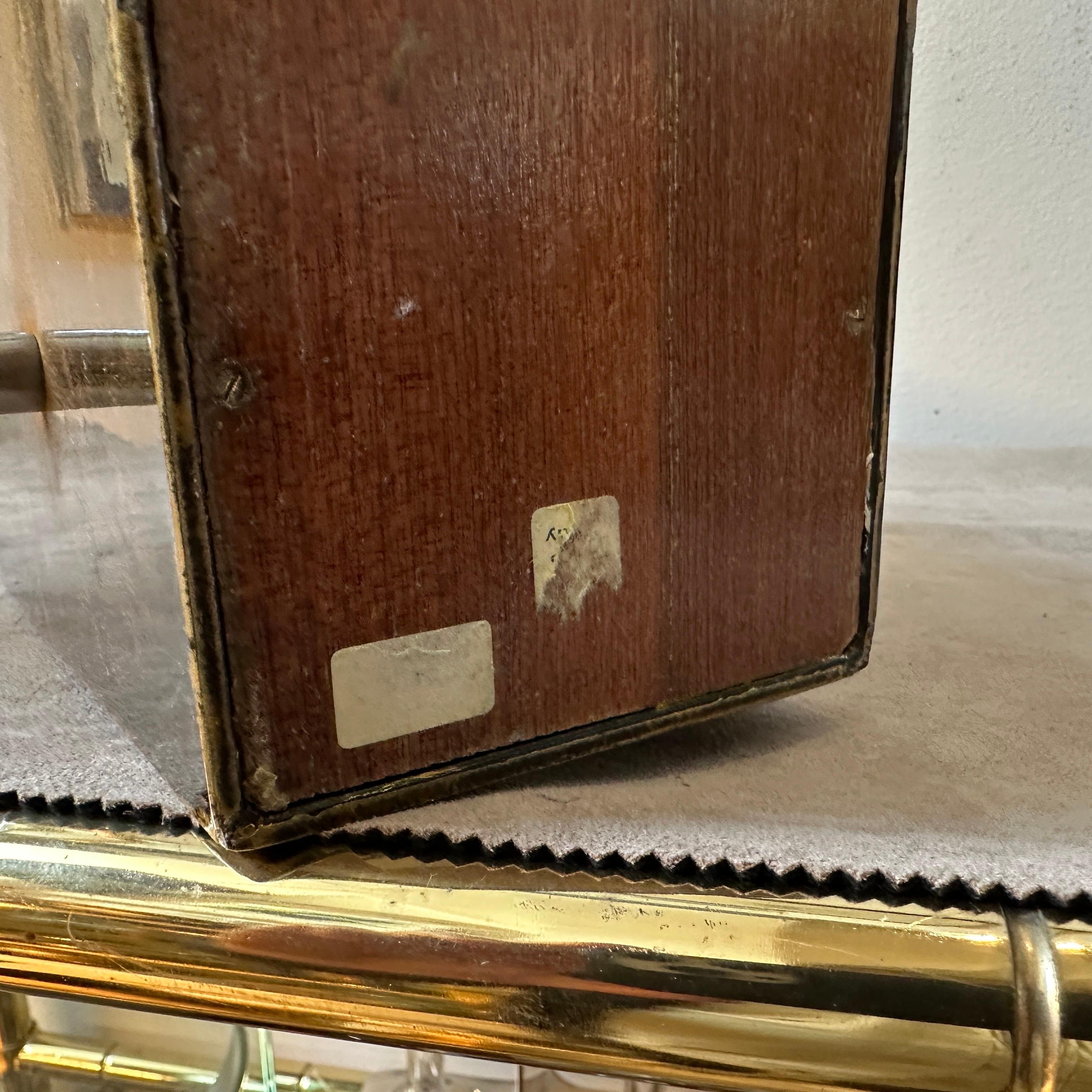 1950er Jahre Aldo Tura Mid-Century Modern Braunes Ziegenleder und Silberplatte Quadratische Karaffe (Versilberung) im Angebot