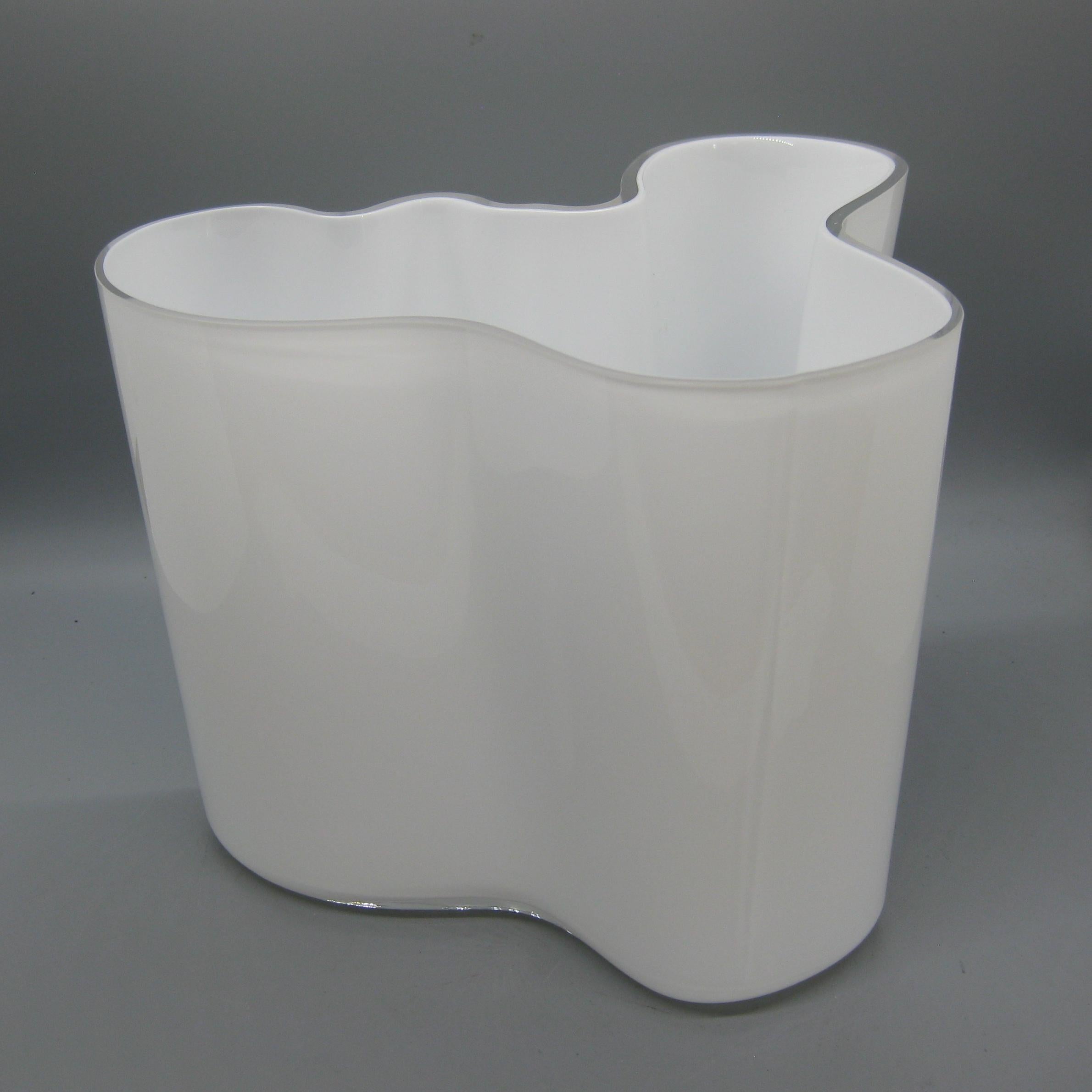 Vaso in vetro incamiciato bianco Alvar Aalto Iittala 