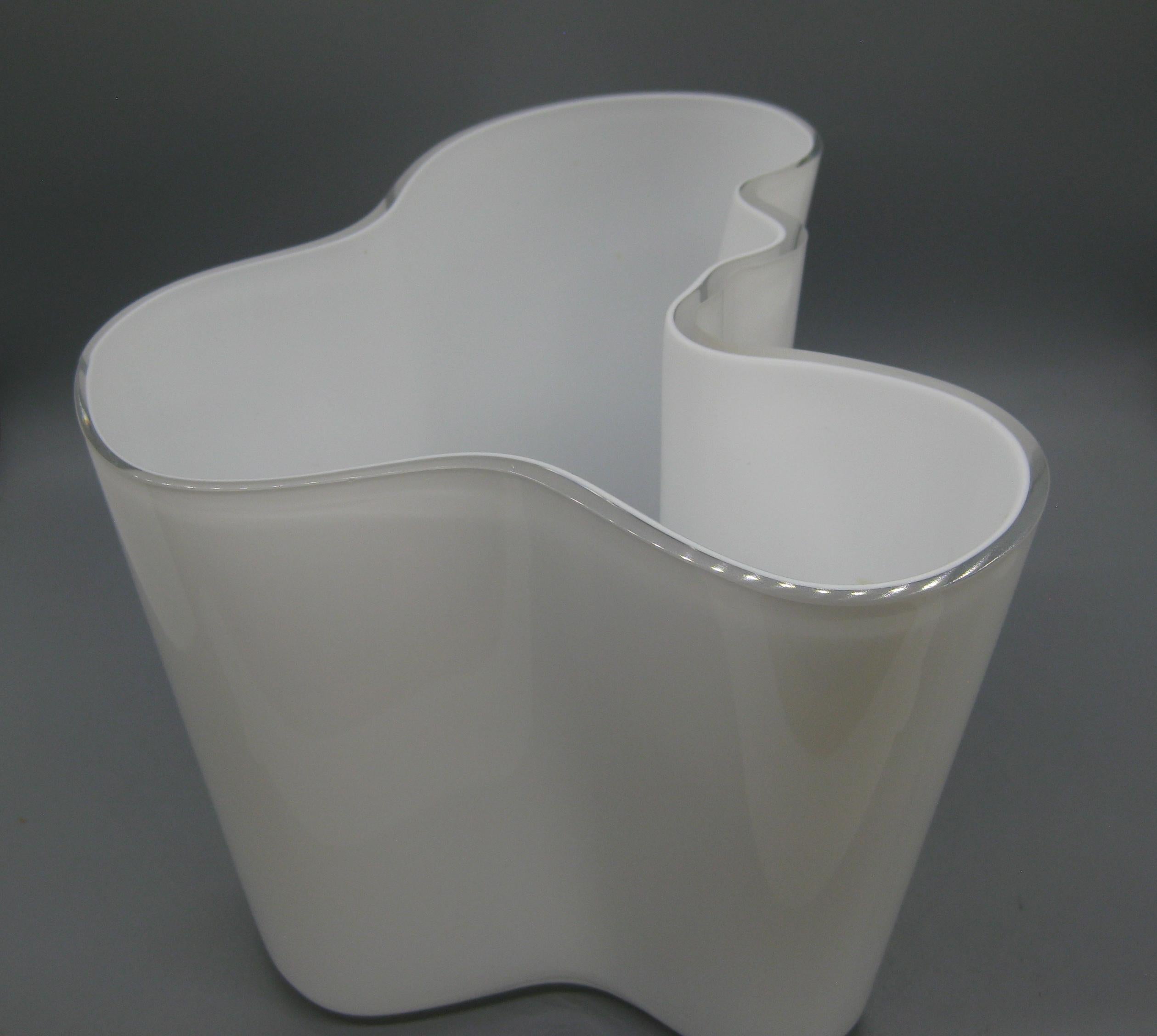 Vaso in vetro incamiciato bianco Alvar Aalto Iittala 