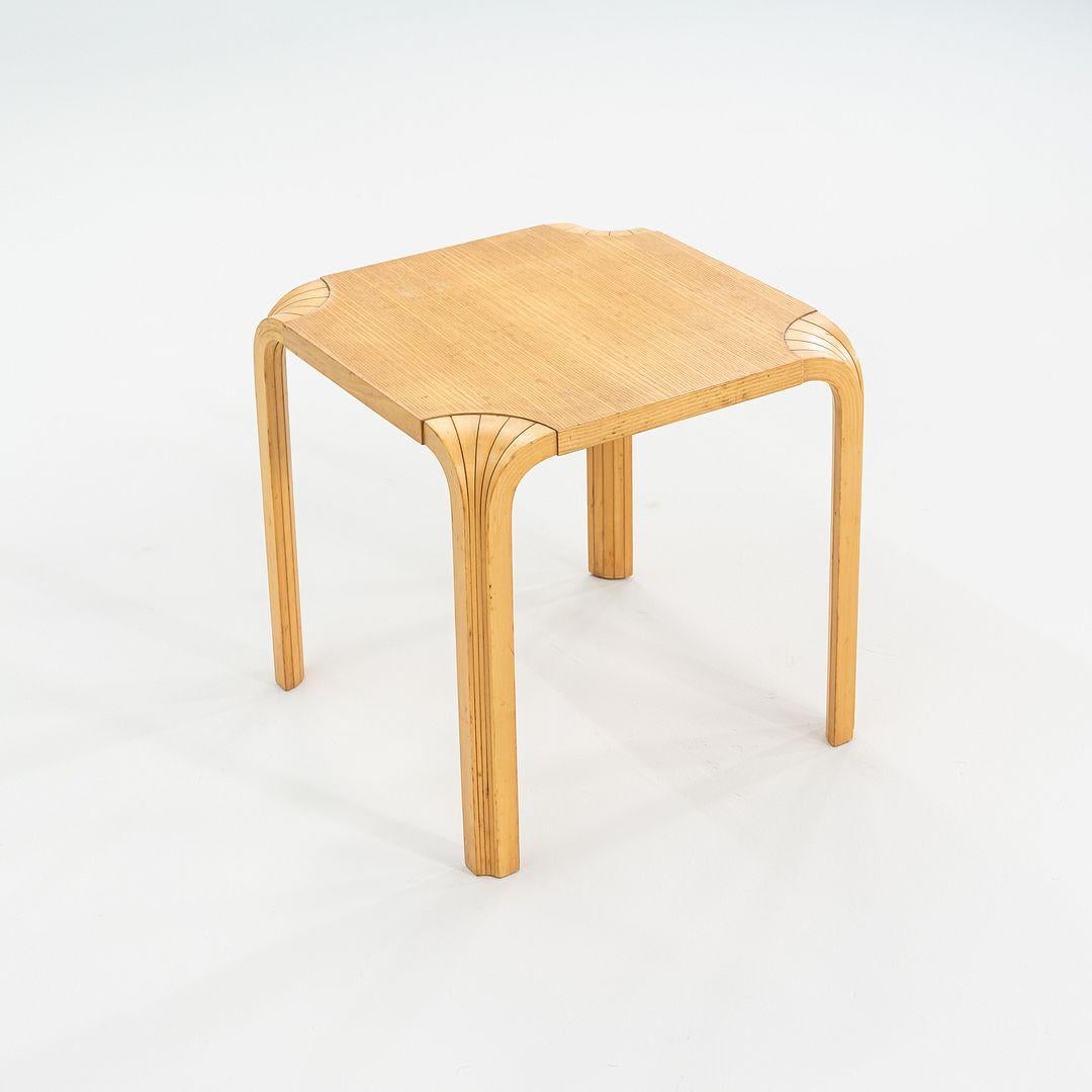 1950s Alvar and Aino Aalto X601 Fan Leg Side Table for Artek in Birch In Good Condition For Sale In Philadelphia, PA