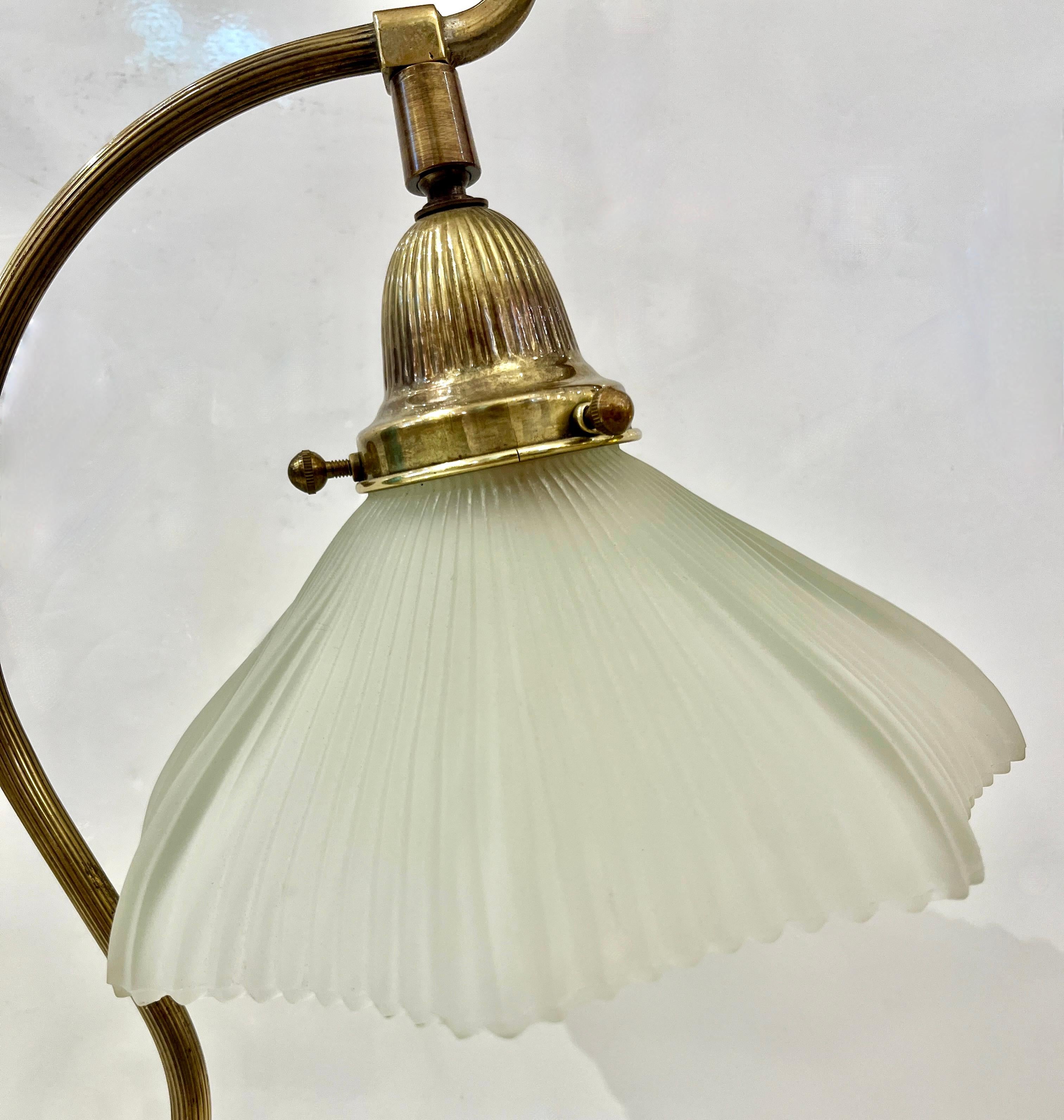 1950s American Art Deco Style Brass Table/Desk Lamp with Satin White Glass Shade For Sale 2