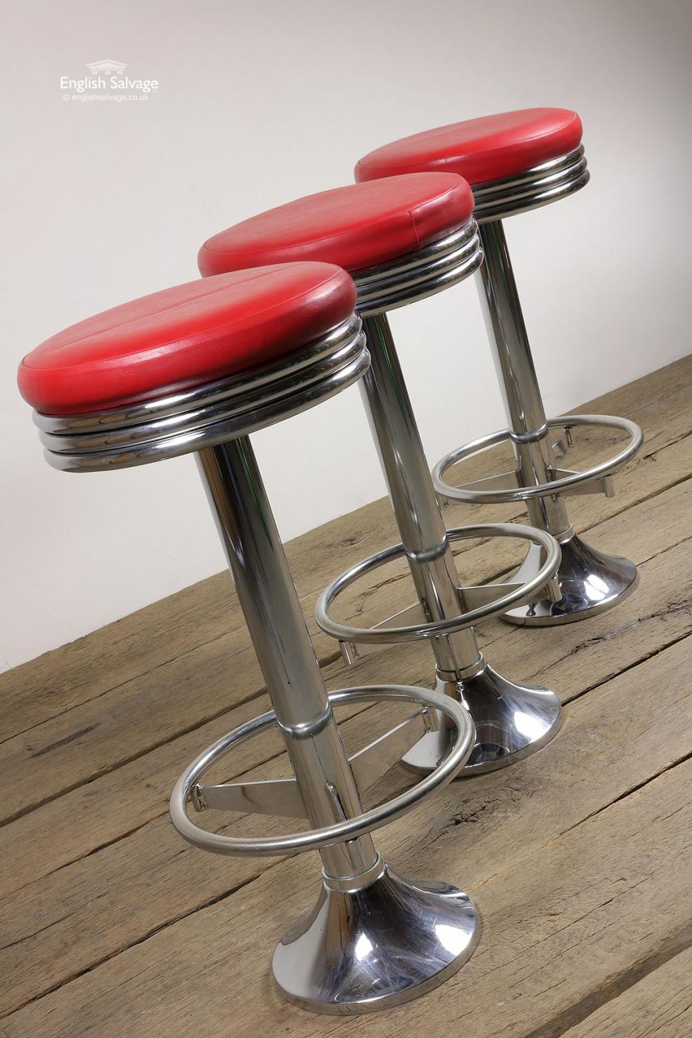 Nord-américain Tabourets chromés rouges de style Diner américain des années 1950 en vente