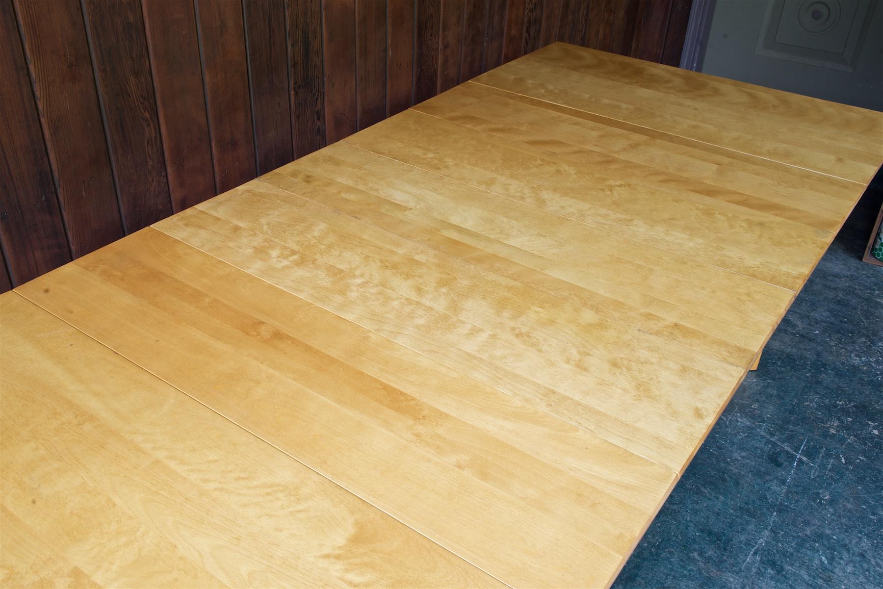 Table de salle à manger américaine des années 1950 de style ferme, mi-siècle moderne, minimaliste et rustique Bon état à Hyattsville, MD