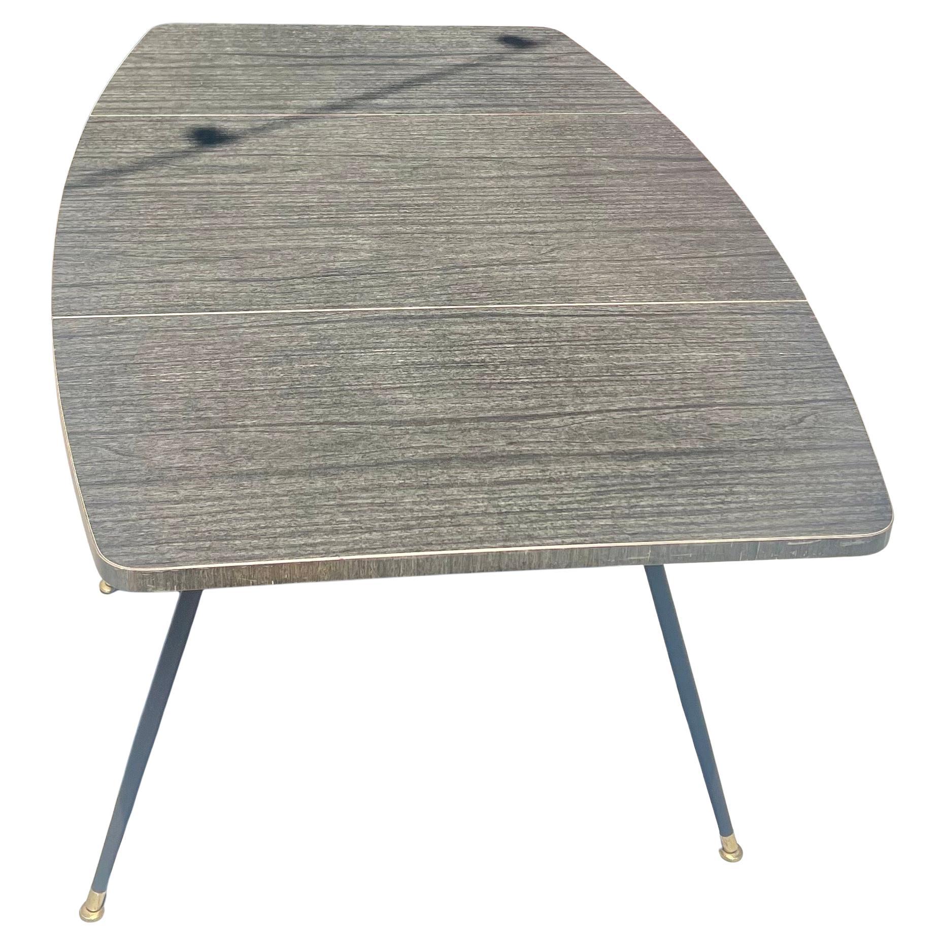 Américain 1950's American Mid century Atomic Age Petite Folding Leaf Dinette Table en vente