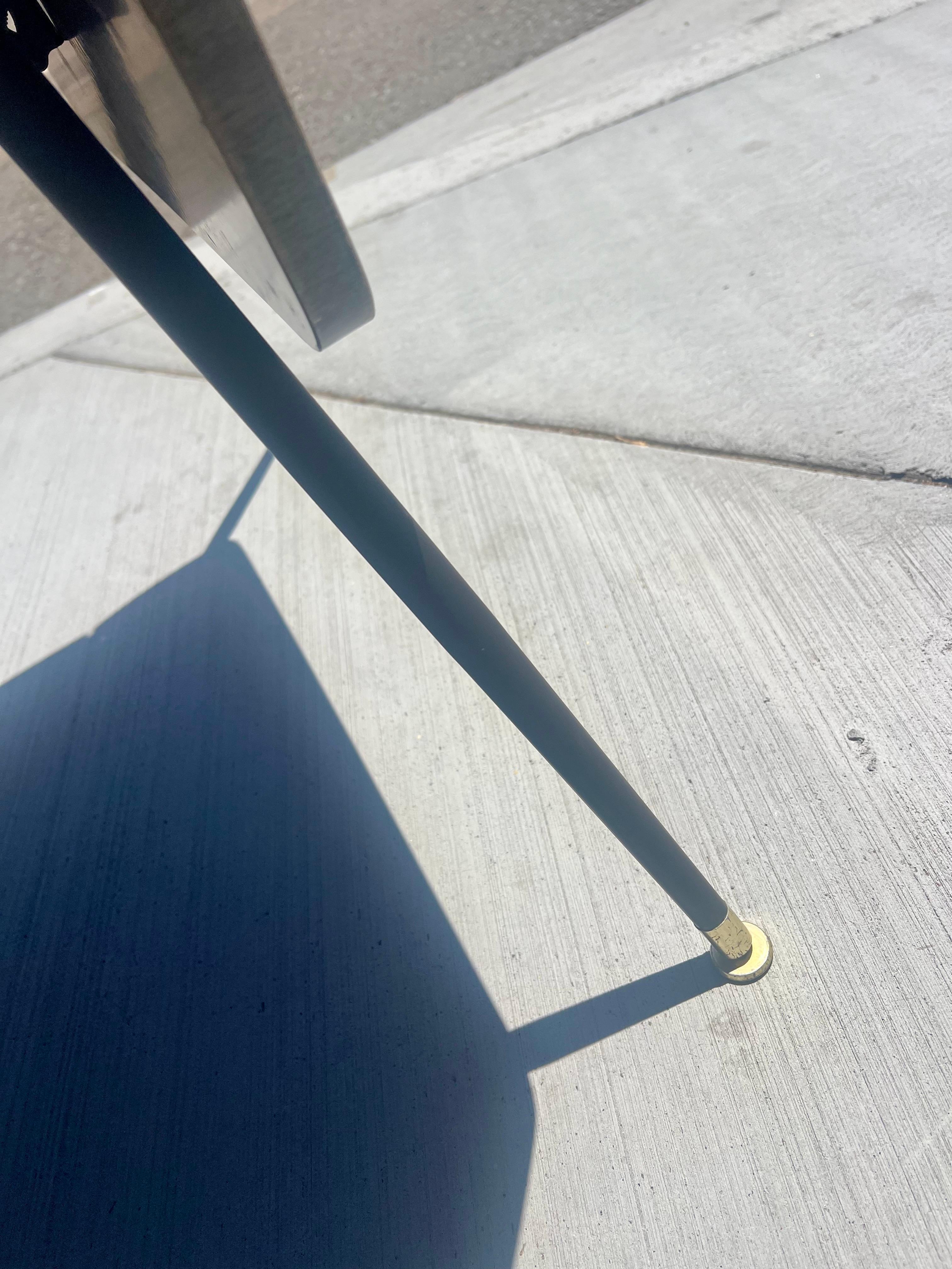 1950's American Mid century Atomic Age Petite Folding Leaf Dinette Table Bon état - En vente à San Diego, CA