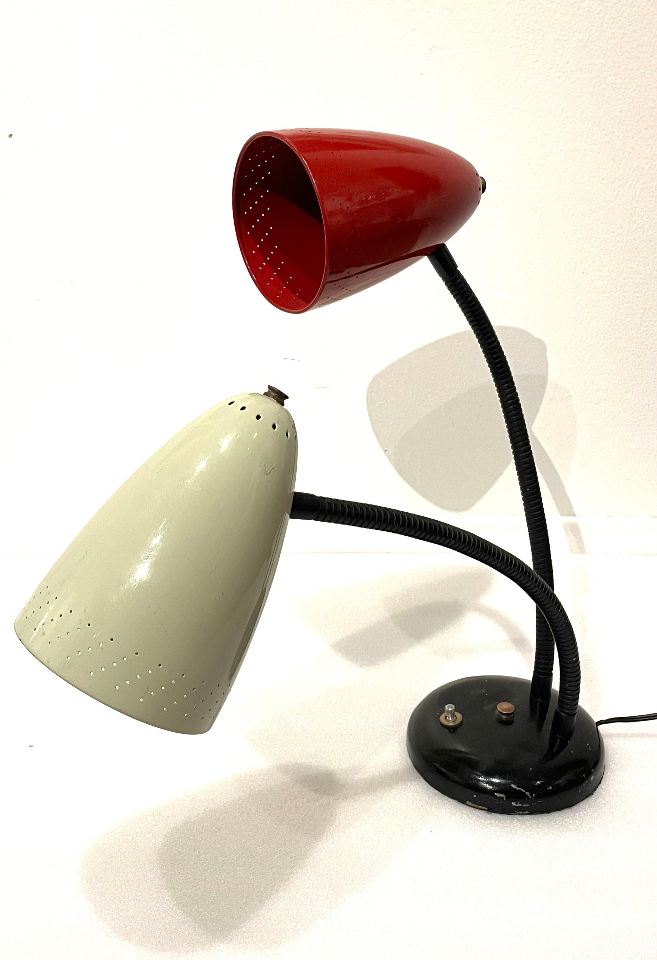 1950's American Mid Century Gooseneck Double Head Atomic Age Desk Lamp In Good Condition In San Diego, CA