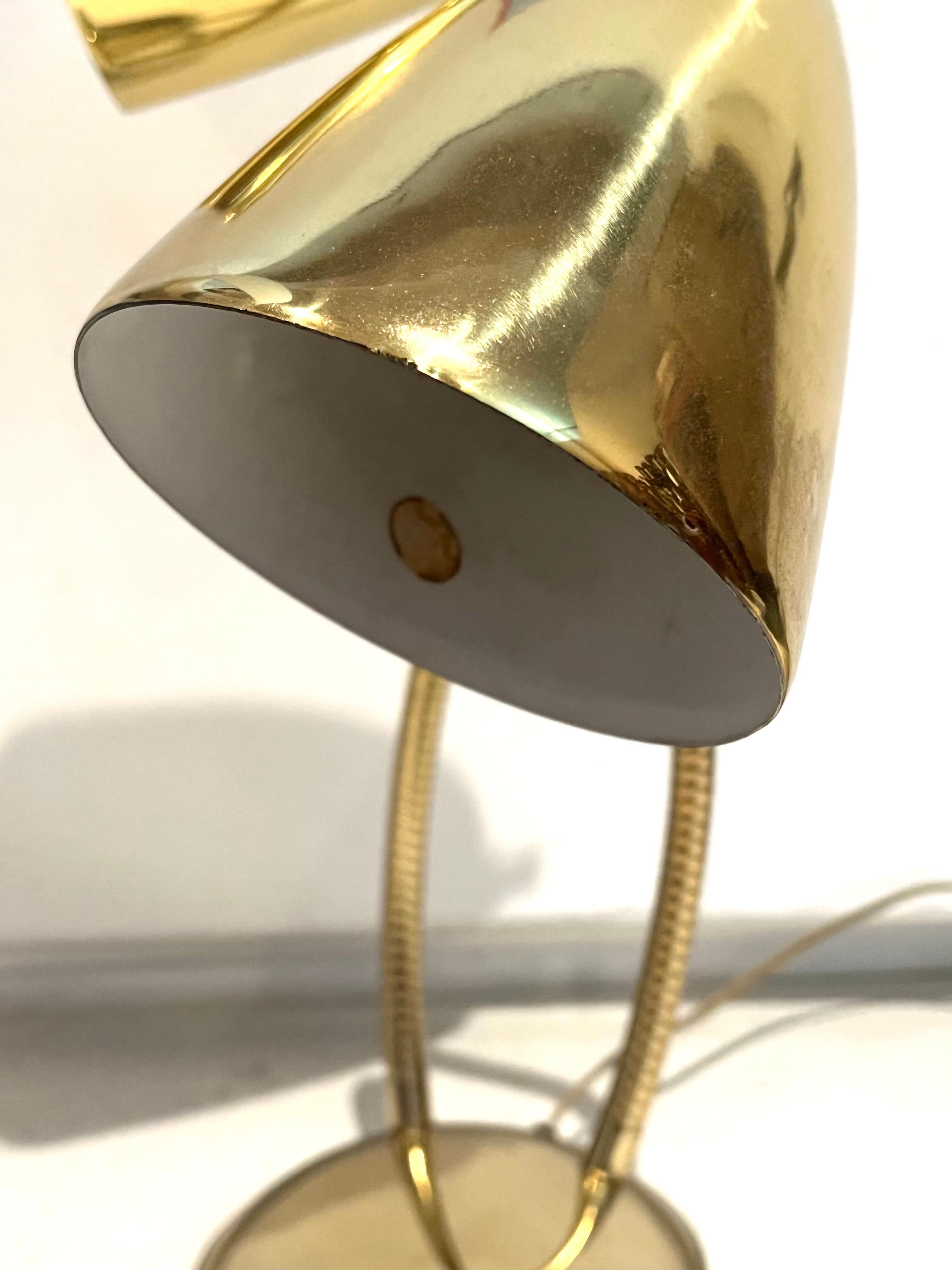 20th Century 1950's American Mid-Century Gooseneck Double Head Atomic Age Desk Lamp