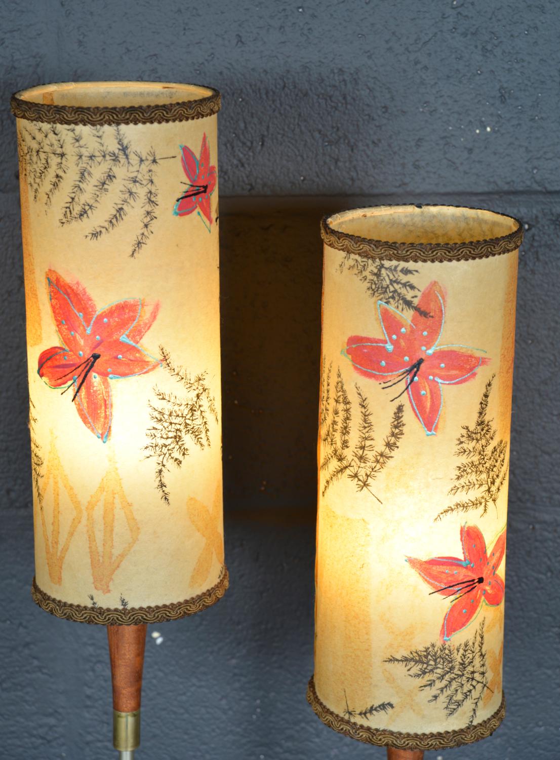 1950s American Midcentury Tiki Twin Arm Asymmetric Chrome Teak Table Lamp en vente 4