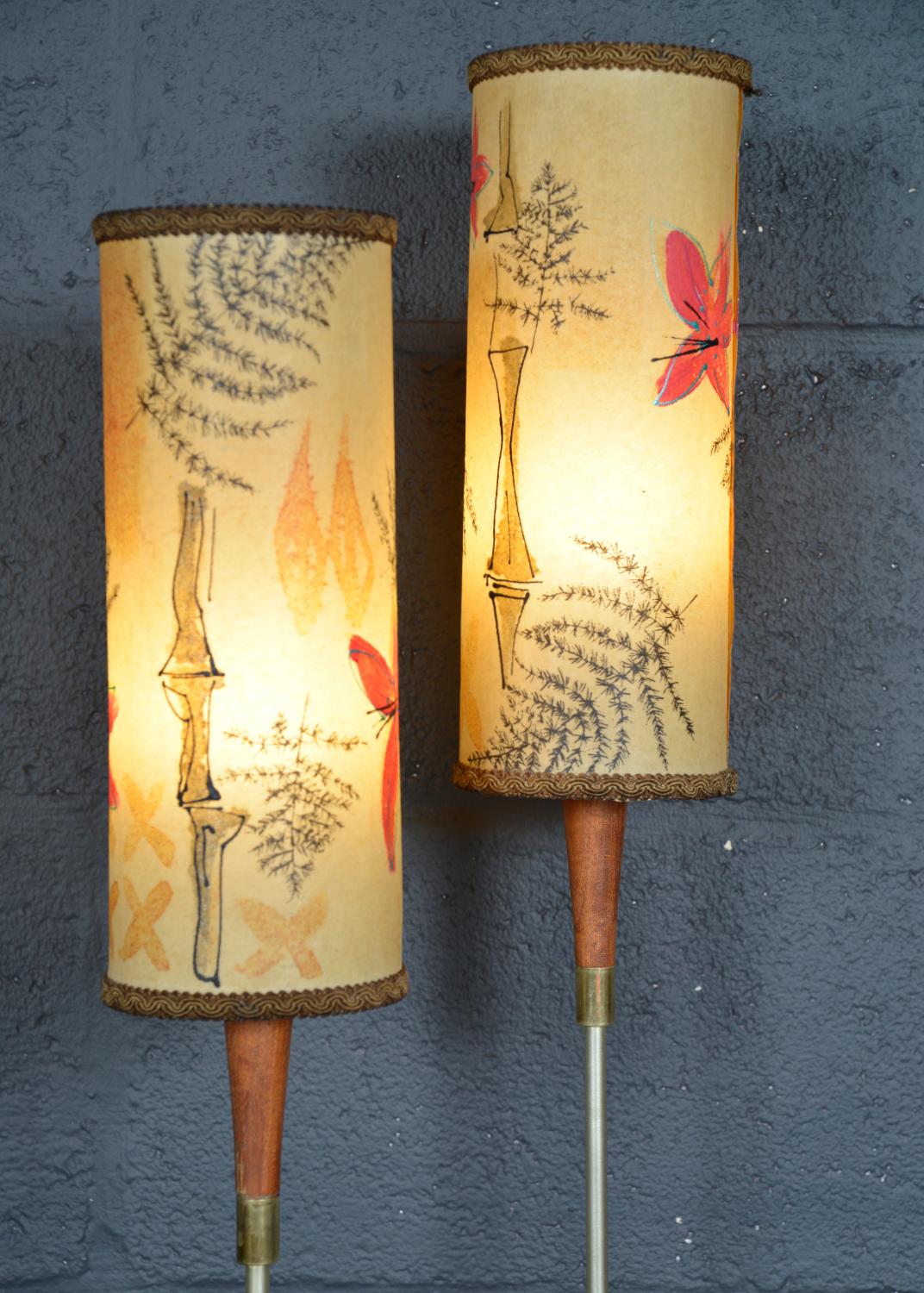 1950s American Midcentury Tiki Twin Arm Asymmetric Chrome Teak Table Lamp en vente 5