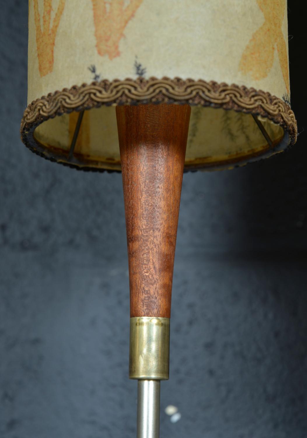1950s American Midcentury Tiki Twin Arm Asymmetric Chrome Teak Table Lamp en vente 8