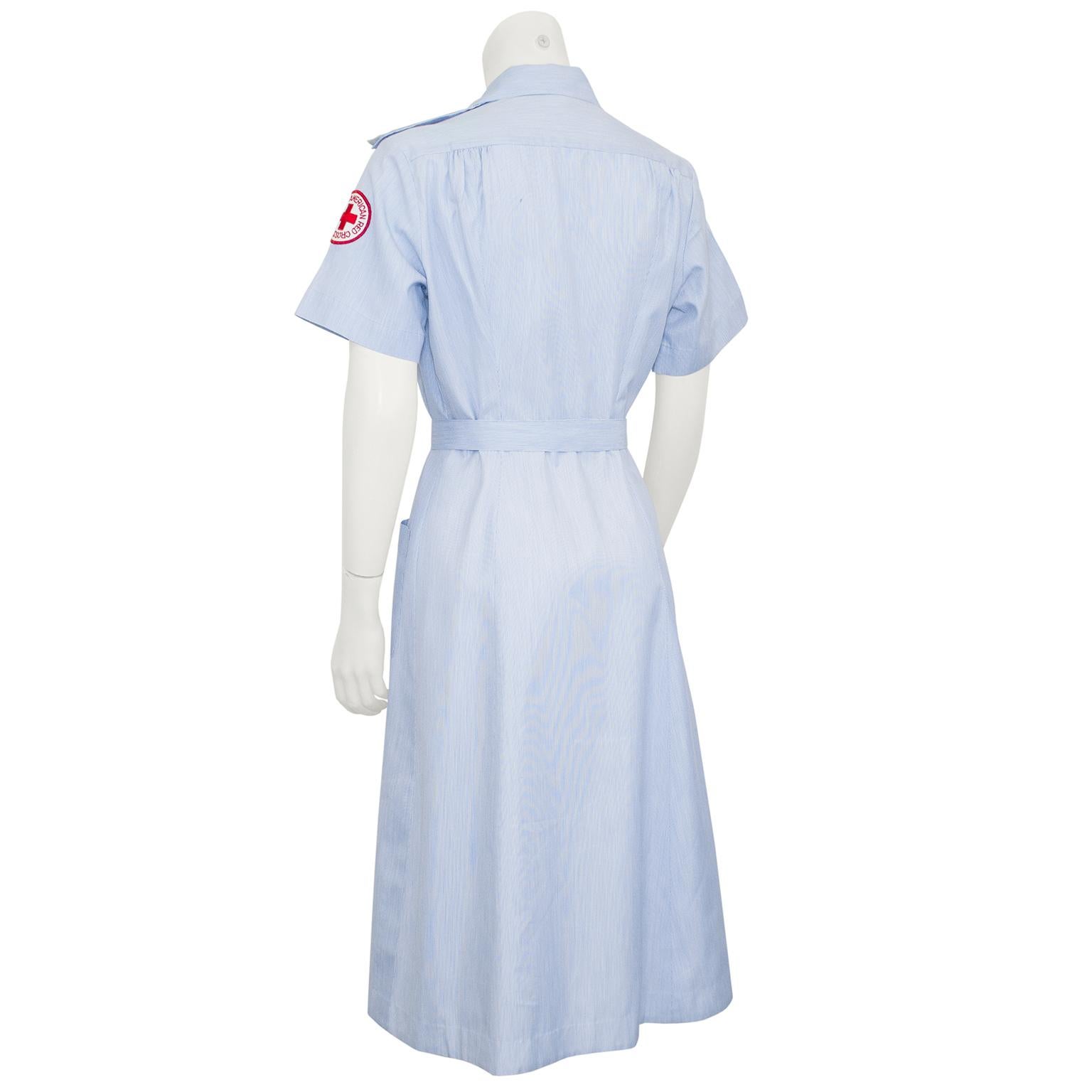 1950's American Red Cross Volunteer Uniform Mint Condition Púrpura en venta